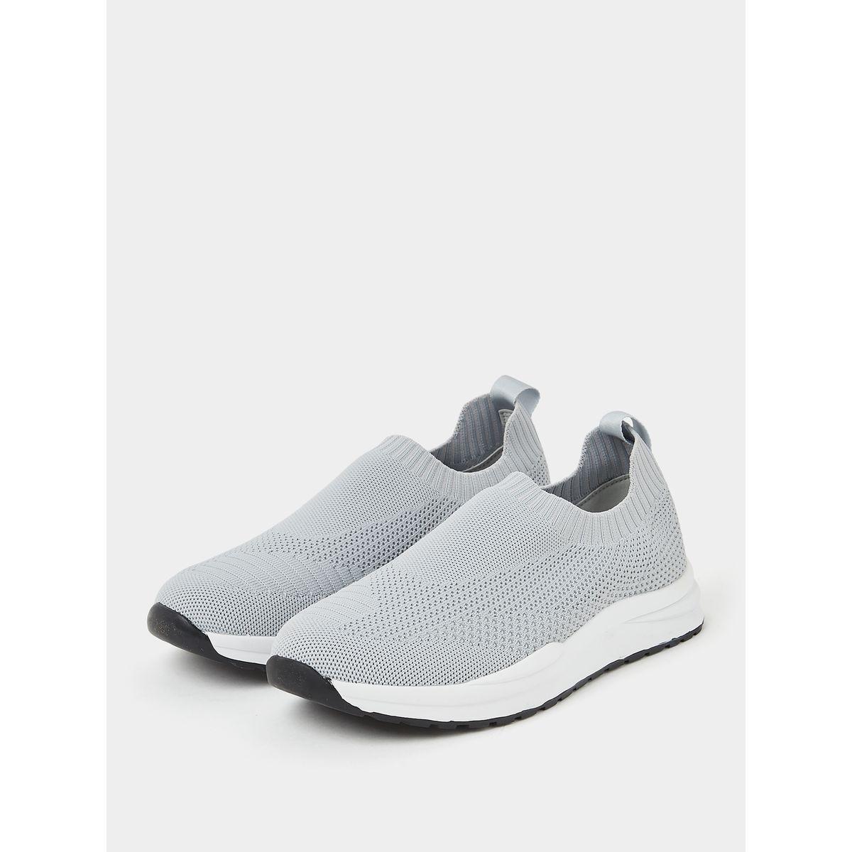 Styli Solid Knit with Pull Tab Sneakers-men-shoes-sneakers-image-2