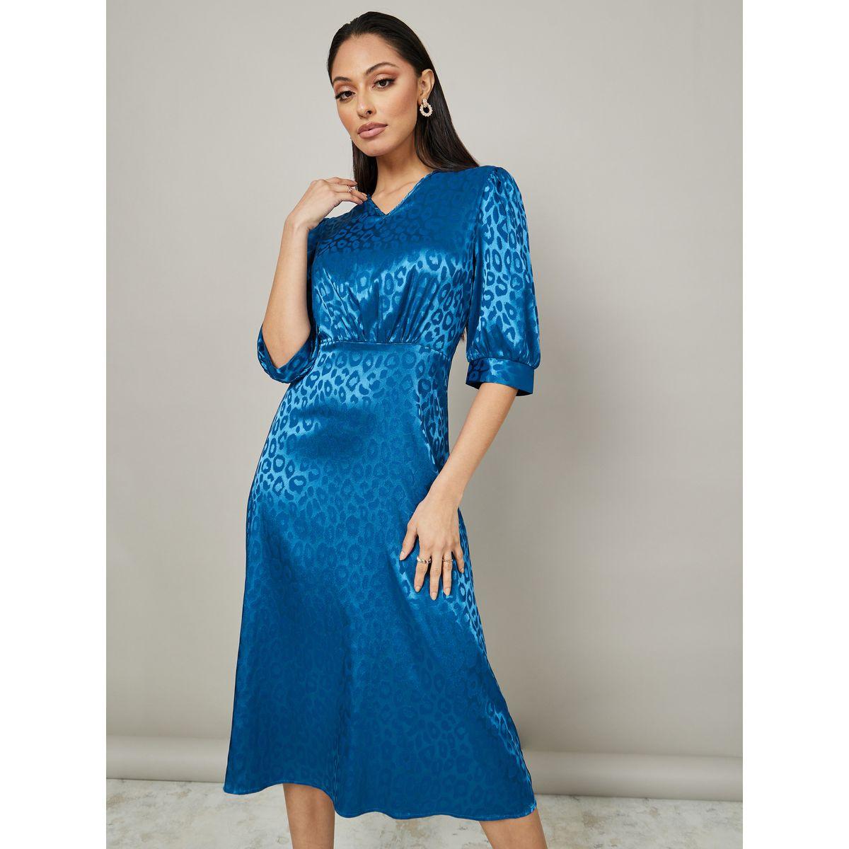 Styli Short Sleeves Jacquard A-Line Midi Dress-women-clothing-dresses-image-1