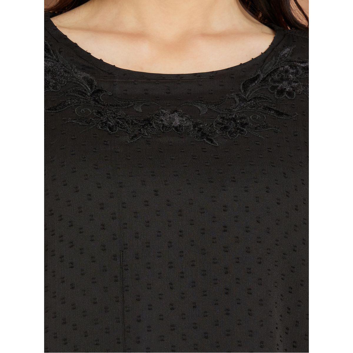 بلوزة تفاصيل مطرزة واكمام شفافة-women-clothing-shirtsandblouses-blouses-image-4