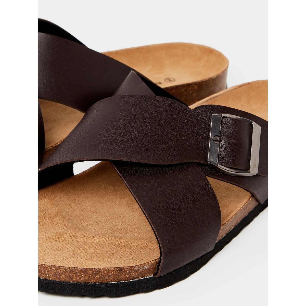 Styli Crossed Strap Metal Buckle Detail Sandals-men-shoes-sandals-image-4