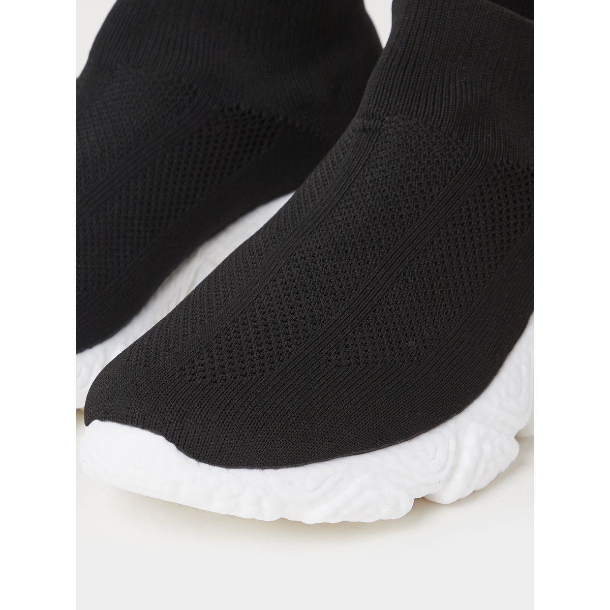 Styli Breathable Knit Upper Sneakers-men-shoes-sneakers-image-4
