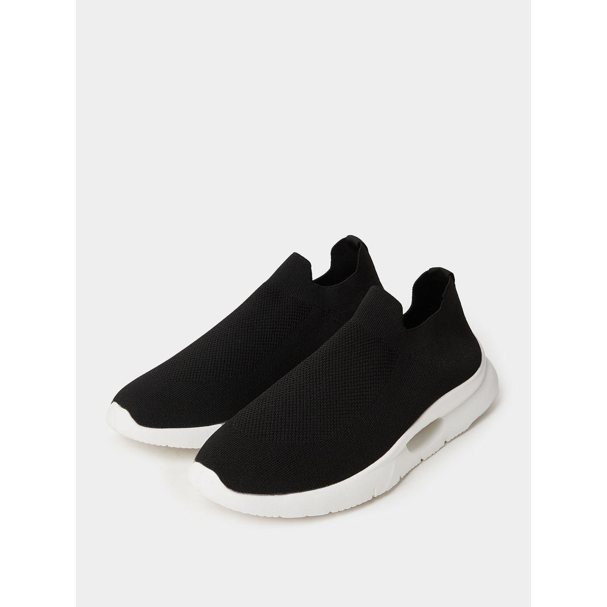 حذاء سنيكرز بتفاصيل محبوكة-men-shoes-sneakers-image-2