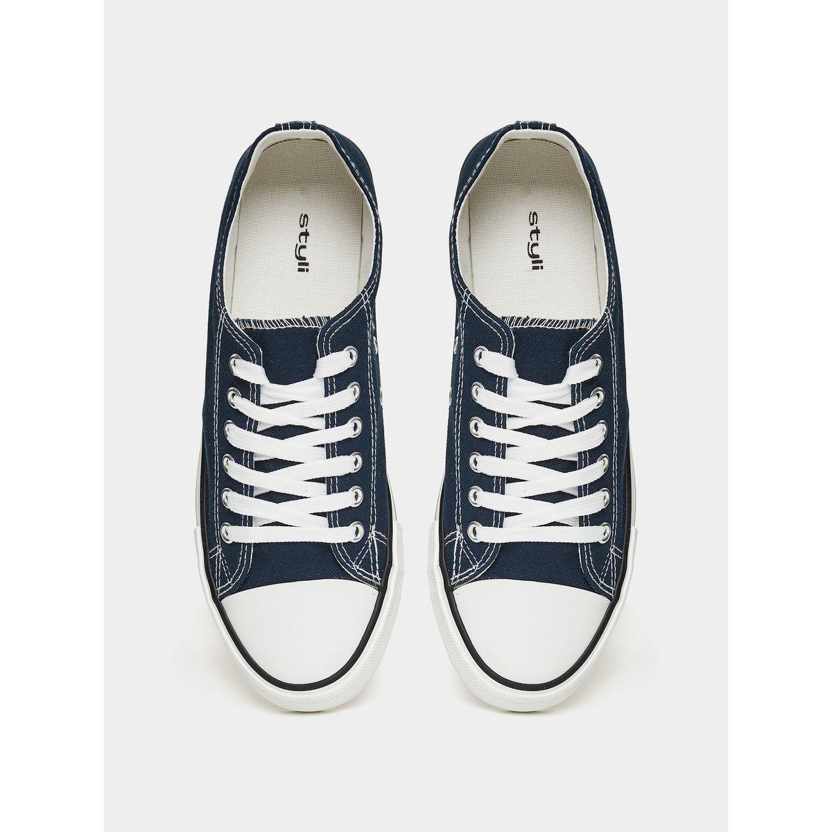 Styli Low Top Canvas Lace Up Sneakers-men-shoes-sneakers-image-4