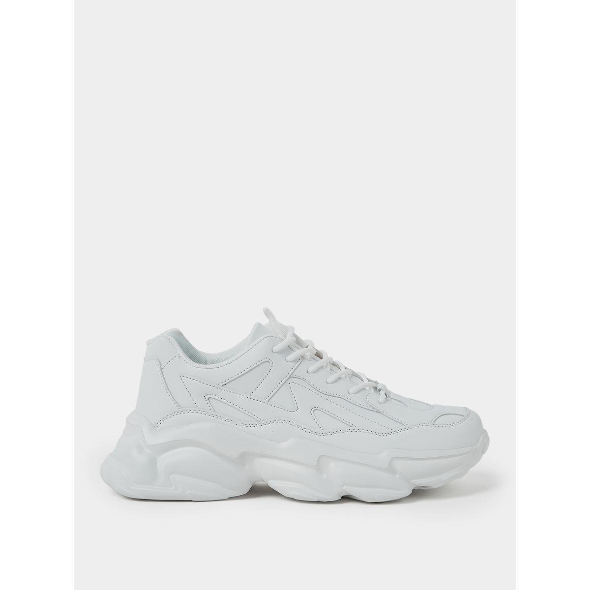 حذاء سنيكرز بتداخلات مدروزة-men-shoes-sneakers-image-1
