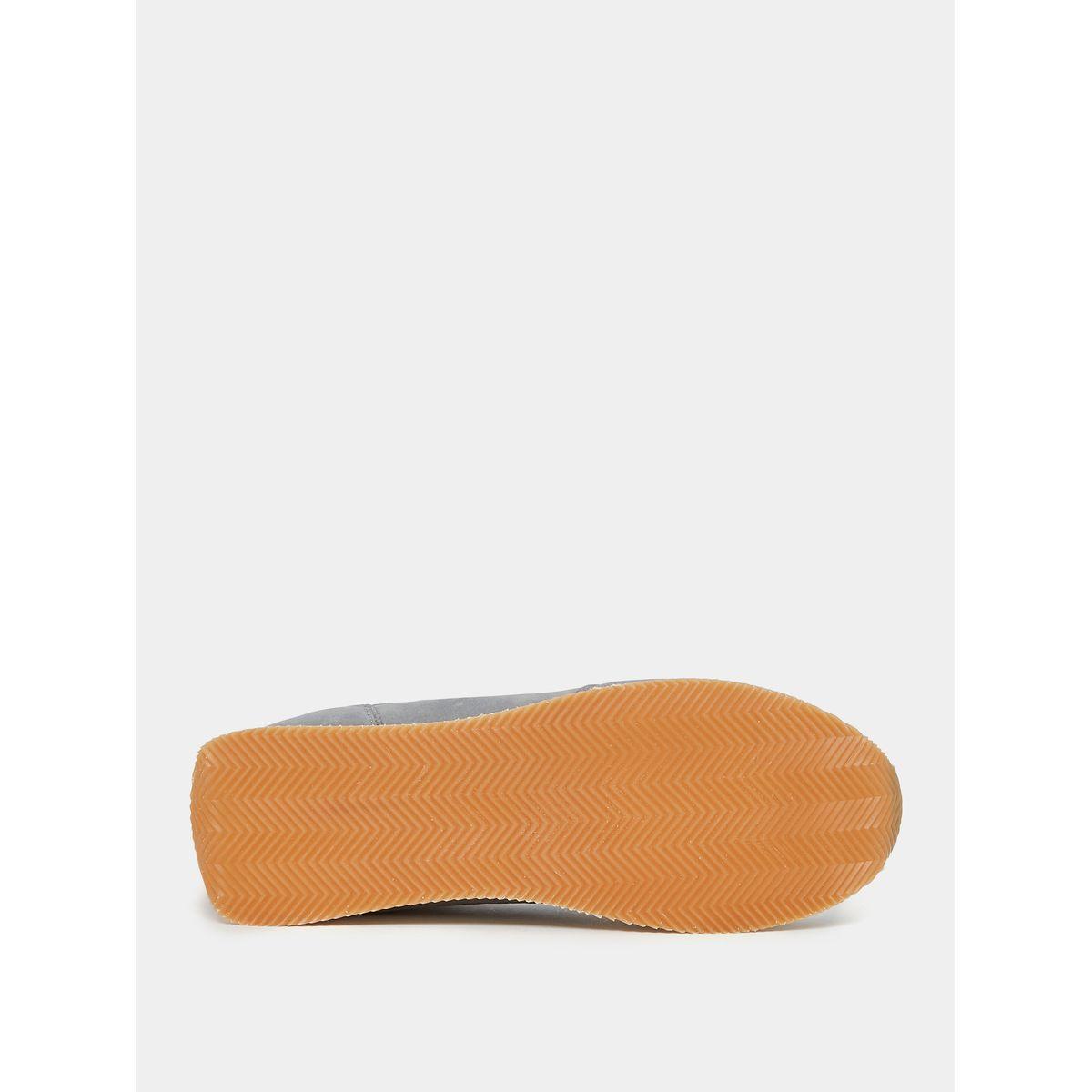 Styli Contrast Suede Upper Elevated Sneakers-men-shoes-sneakers-image-6