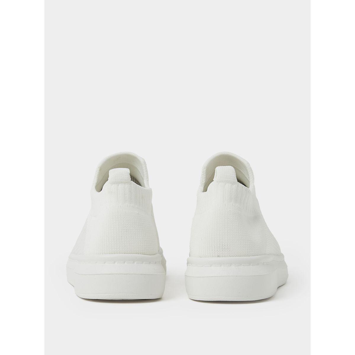 Styli Solid Slip On Casual Shoes-men-shoes-sneakers-image-4