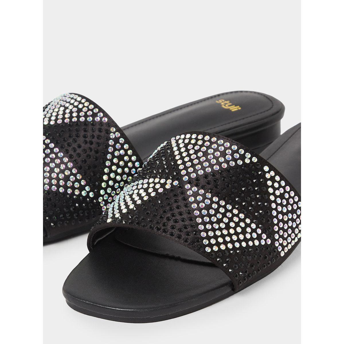 صندل فلات مزين بحجر الراين-women-shoes-sandals-flats-image-4