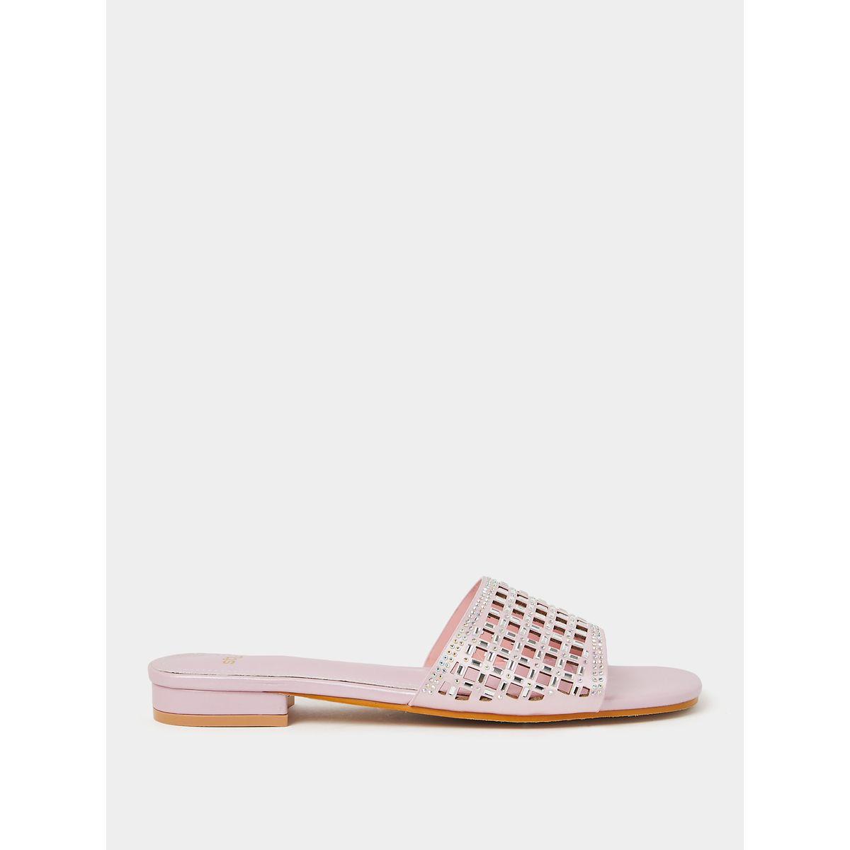 صندل فلات مزين بحجر الراين-women-shoes-sandals-flats-image-2