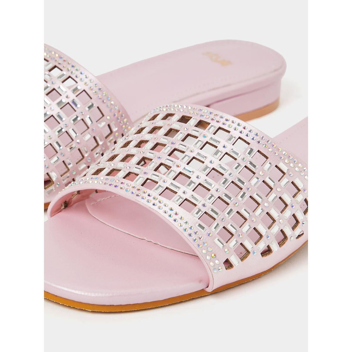 صندل فلات مزين بحجر الراين-women-shoes-sandals-flats-image-4