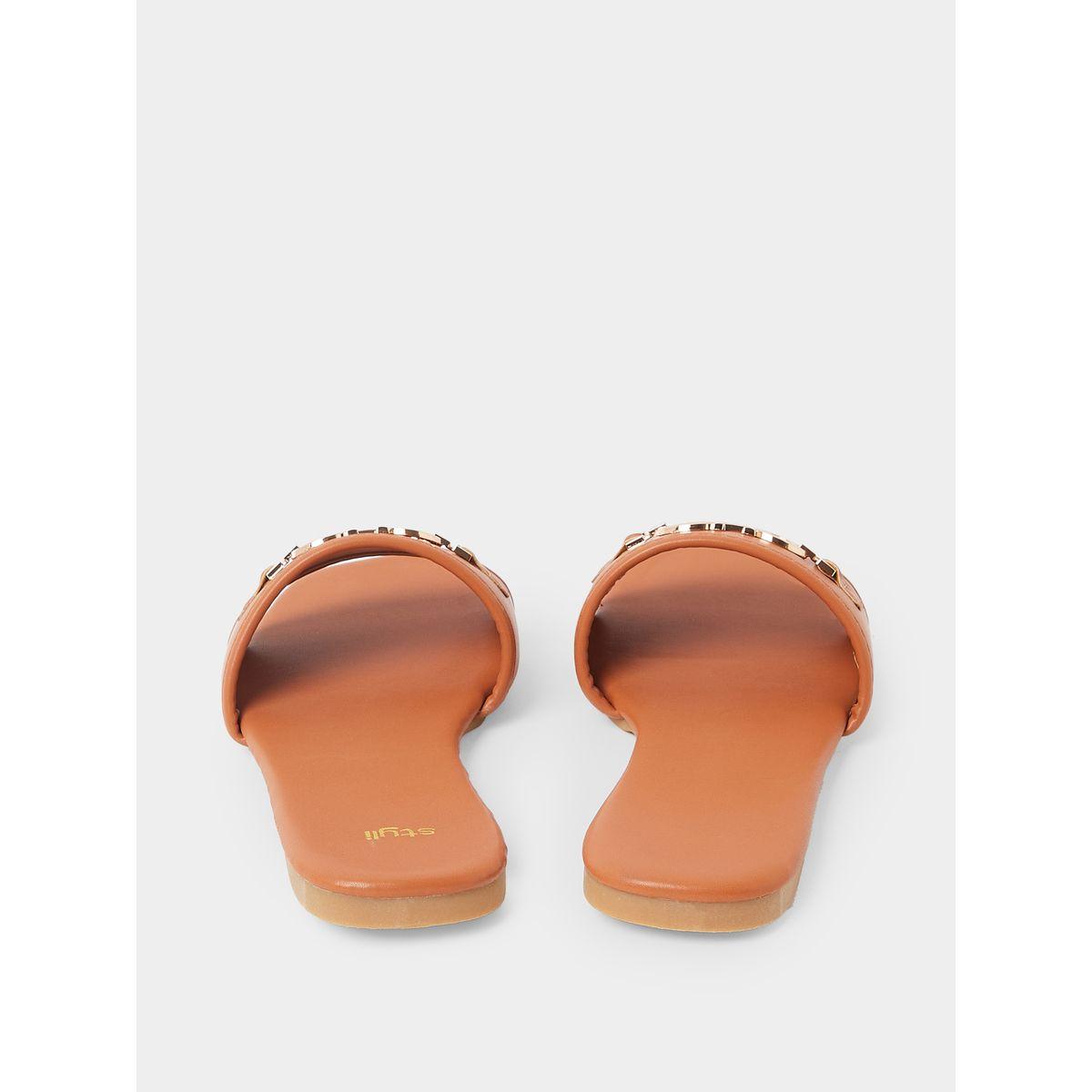 Styli Horseshoe Buckle Detail Strap Flat Sandals-women-shoes-sandals-flats-image-3