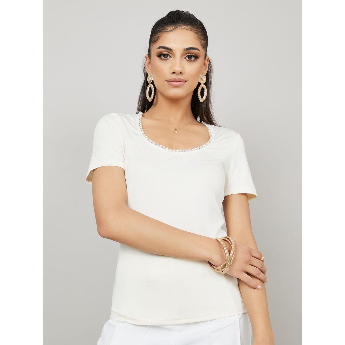 تيشيرت بياقة سكوب مزينة بالخرز-women-clothing-tshirts-image-4