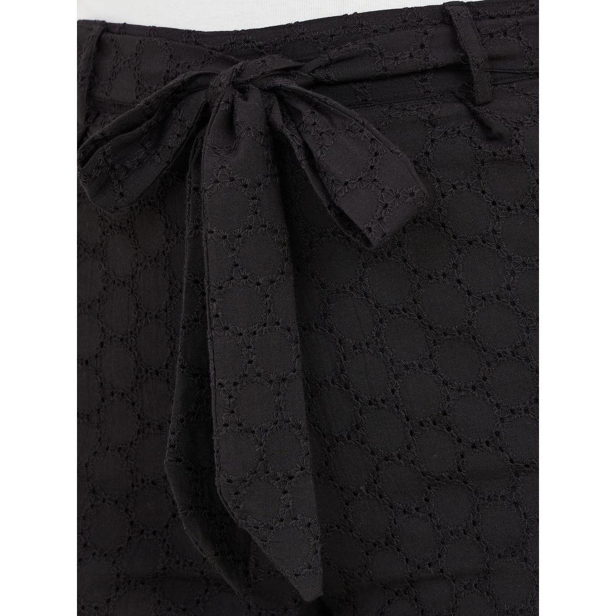 شورت بحواف بنمط صدف مع حزام-women-clothing-bottoms-shorts-image-3