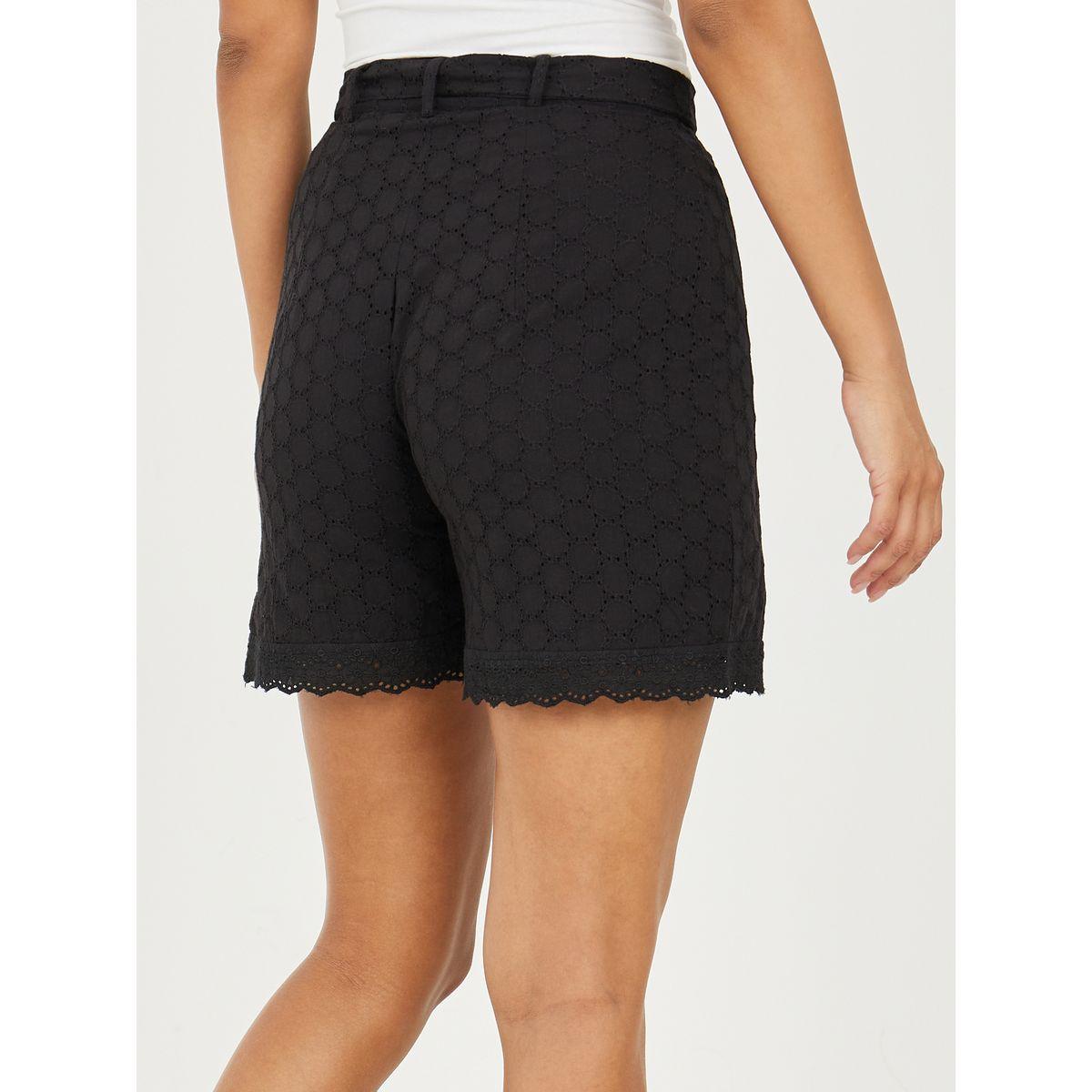شورت بحواف بنمط صدف مع حزام-women-clothing-bottoms-shorts-image-4