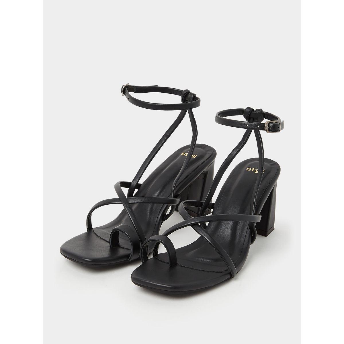 Styli Toe-Post Ankle Strap Flared Heel Sandals-women-shoes-heels-image-3