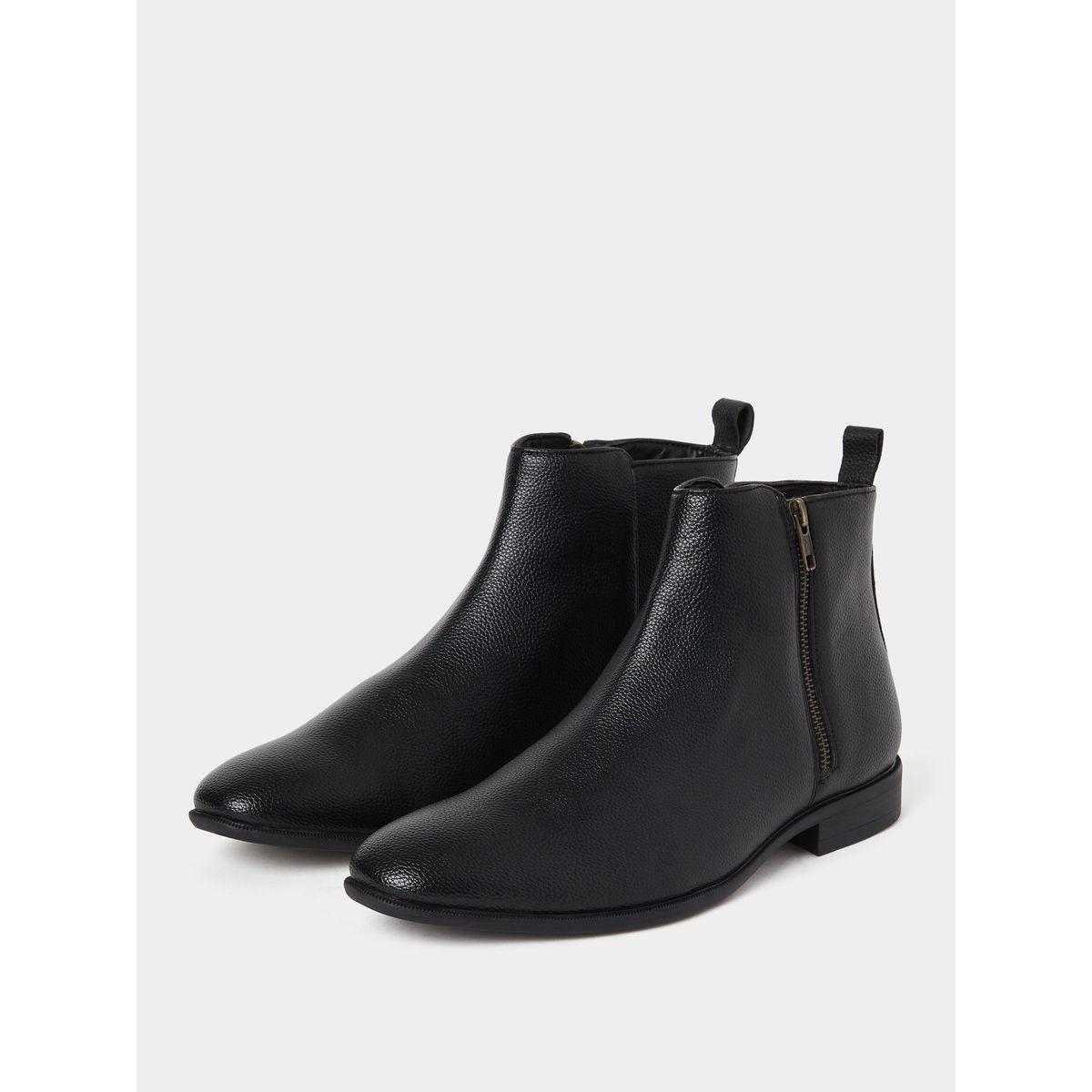 Styli Chelsea Boots in Textured Faux Leather-men-shoes-boots-image-2