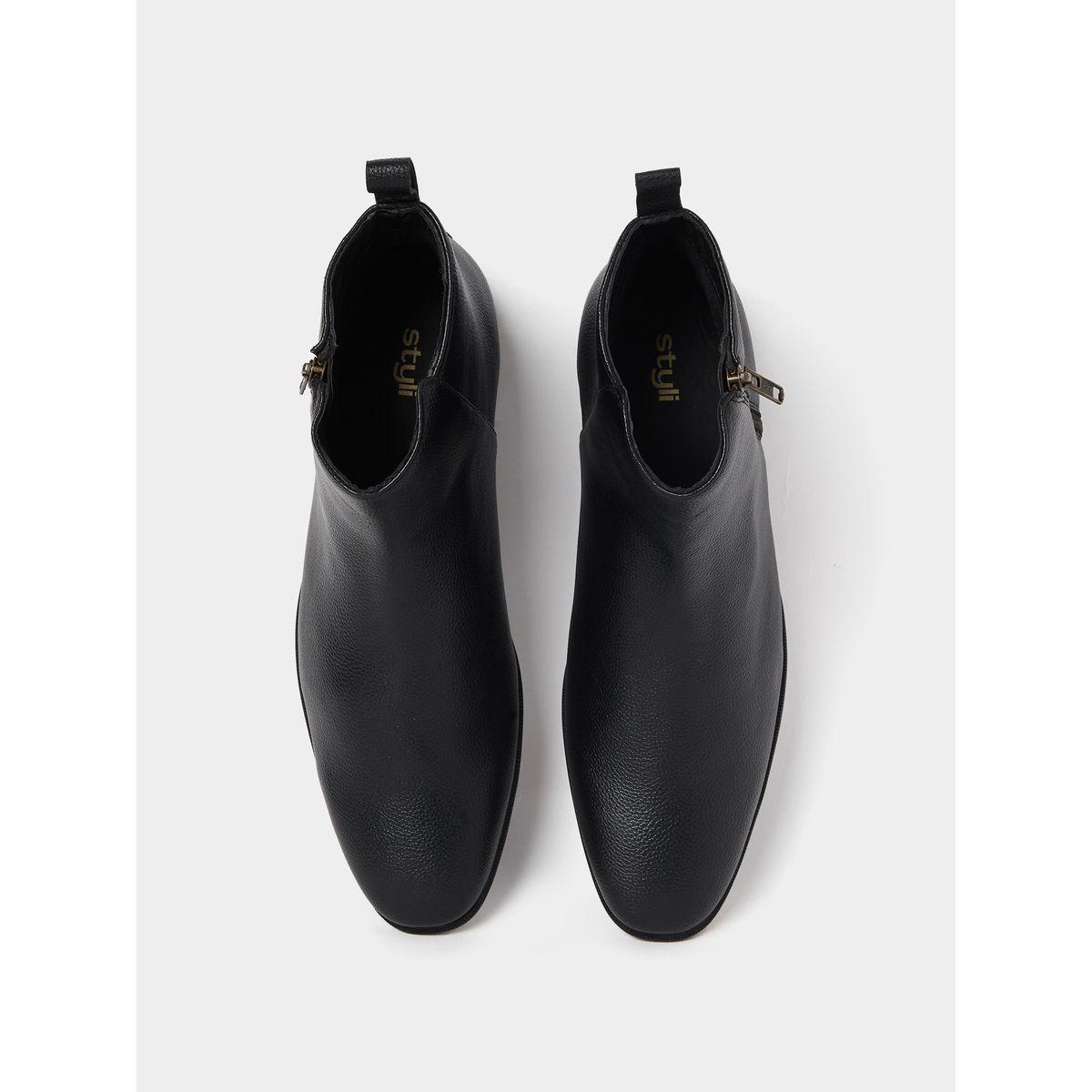 حذاء تشيلسي بتفاصيل مطاطية-men-shoes-boots-image-5