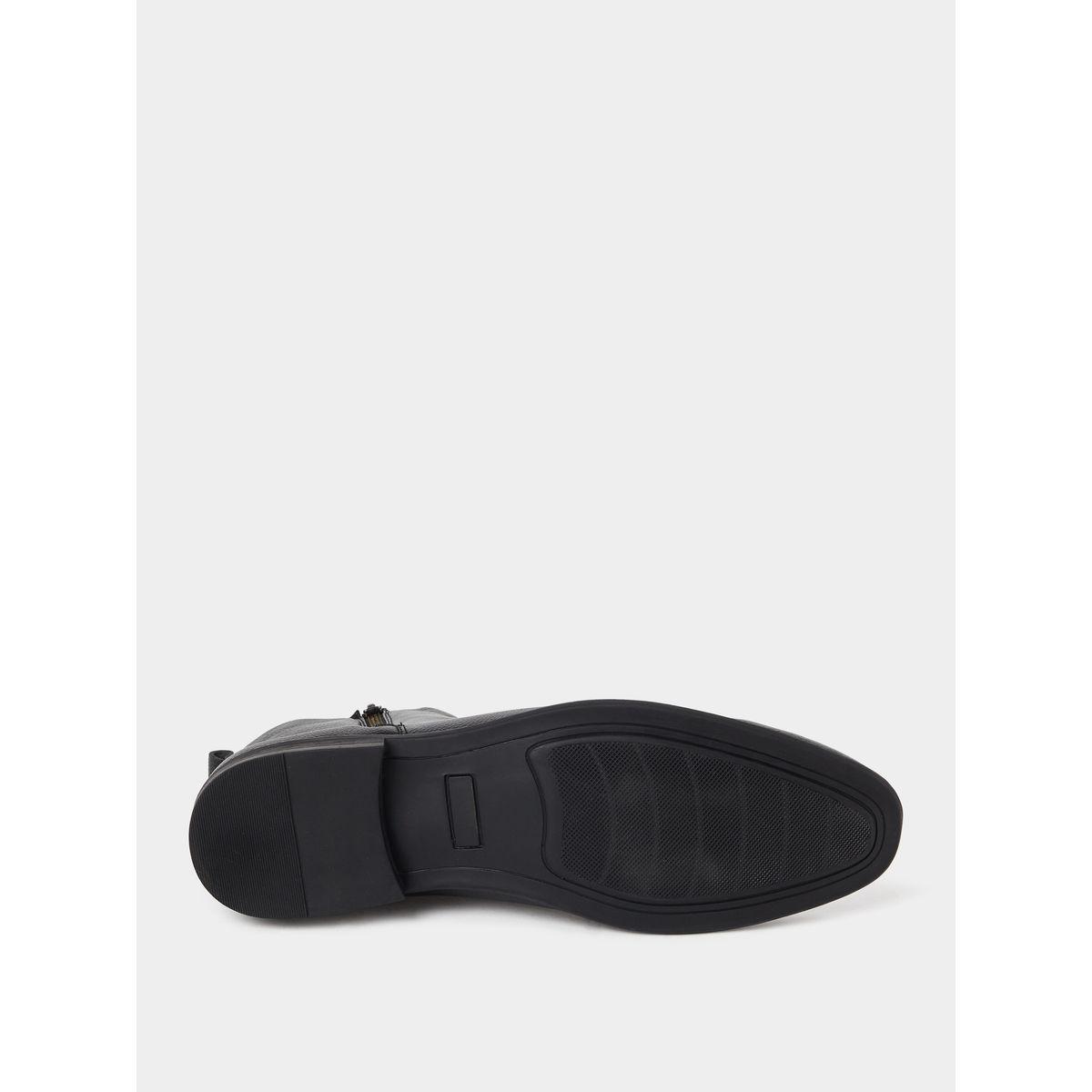 Styli Chelsea Boots in Textured Faux Leather-men-shoes-boots-image-6