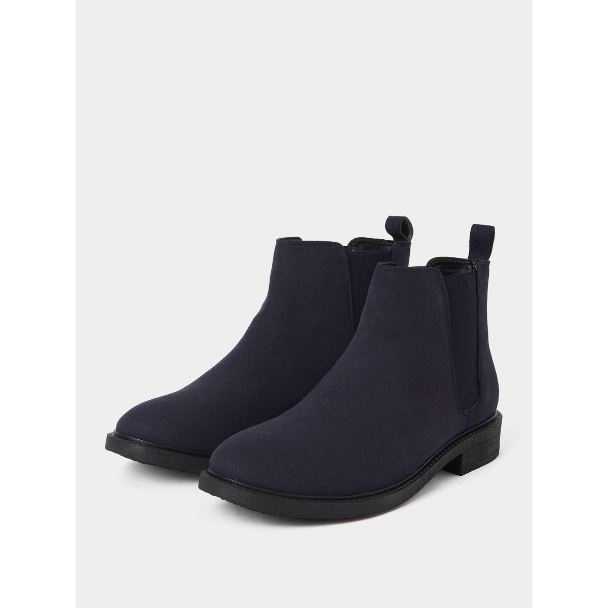 Styli Chelsea Boots in Micro Suede-men-shoes-boots-image-2