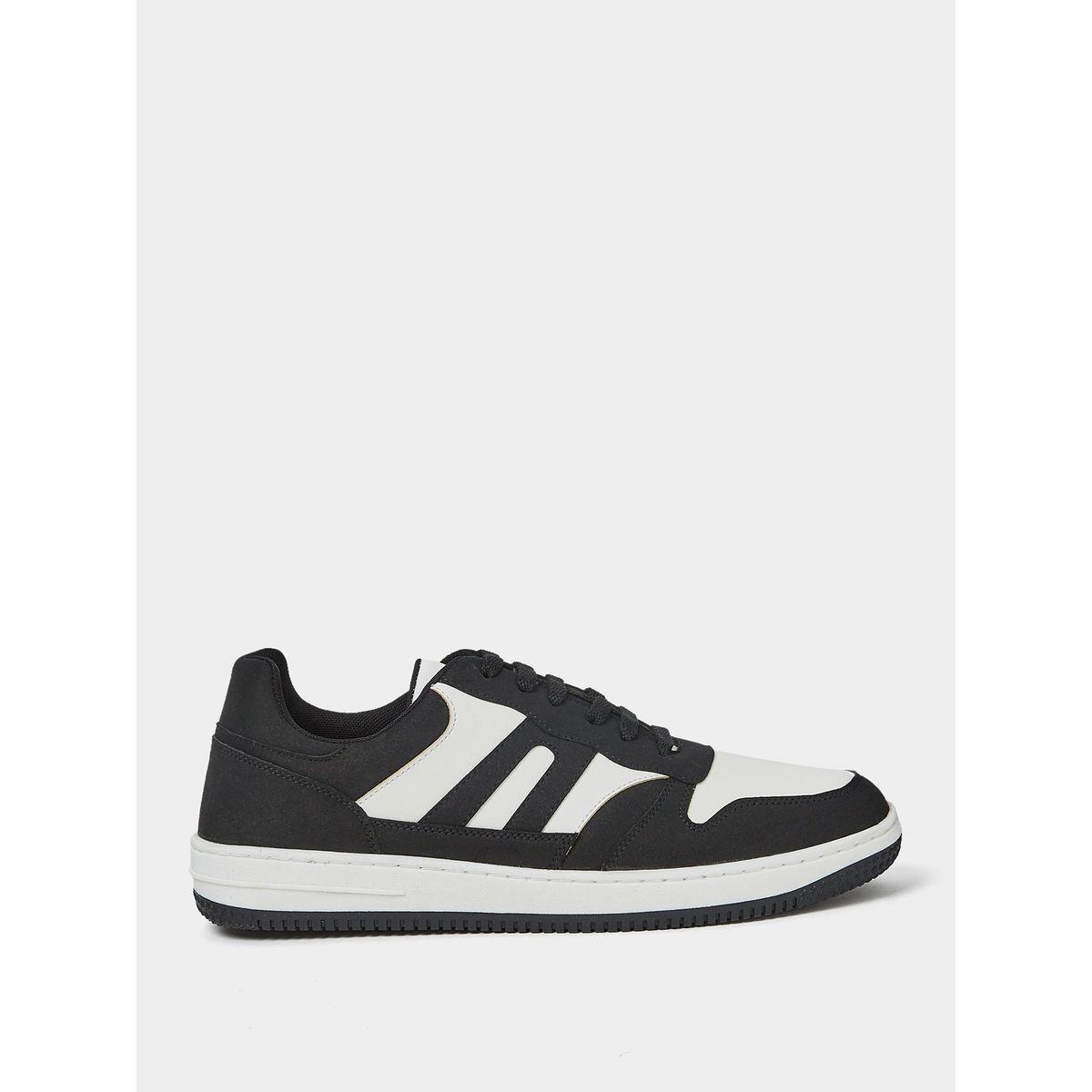 Styli Stripe Detail Low Top Sneakers-men-shoes-sneakers-image-1