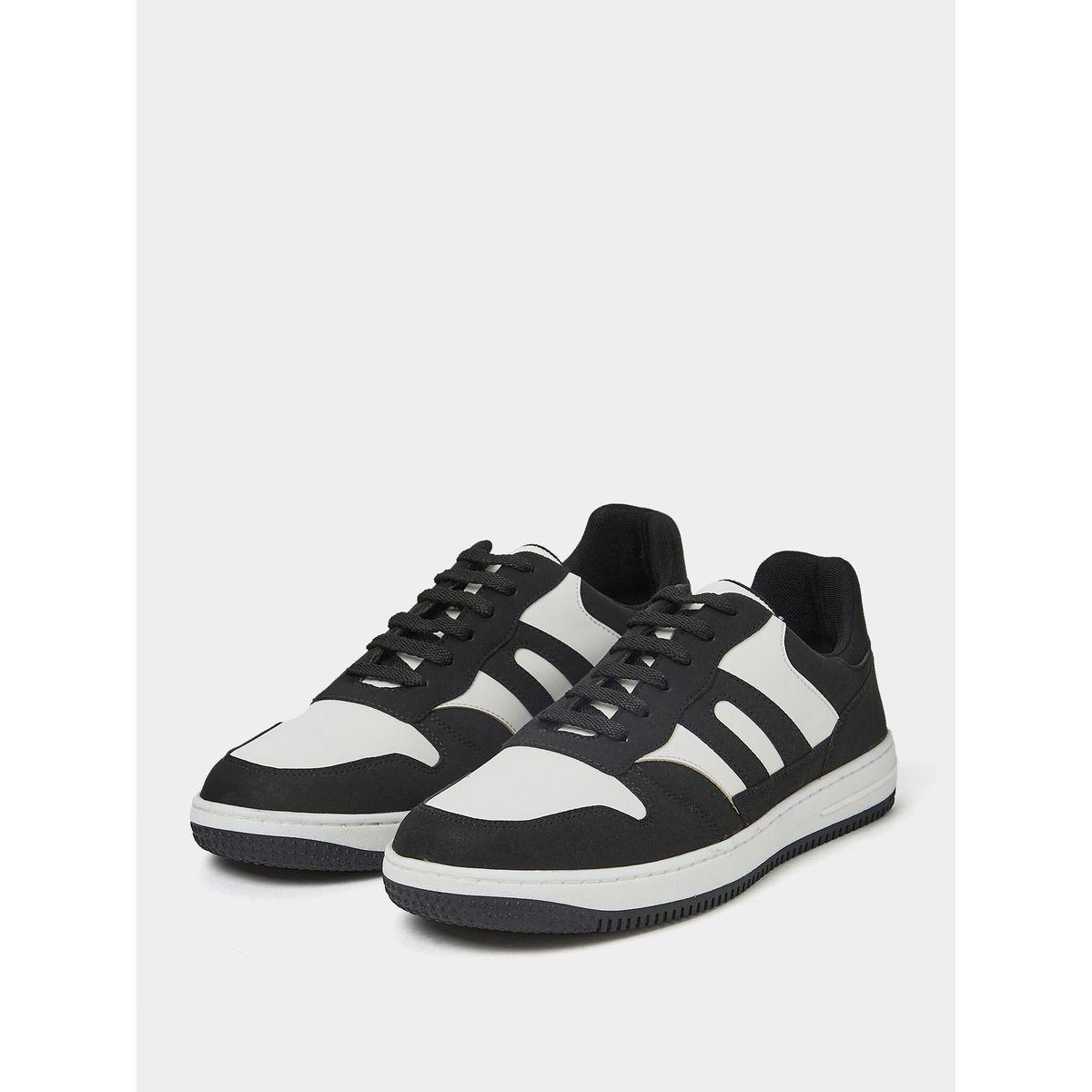 Styli Stripe Detail Low Top Sneakers-men-shoes-sneakers-image-2