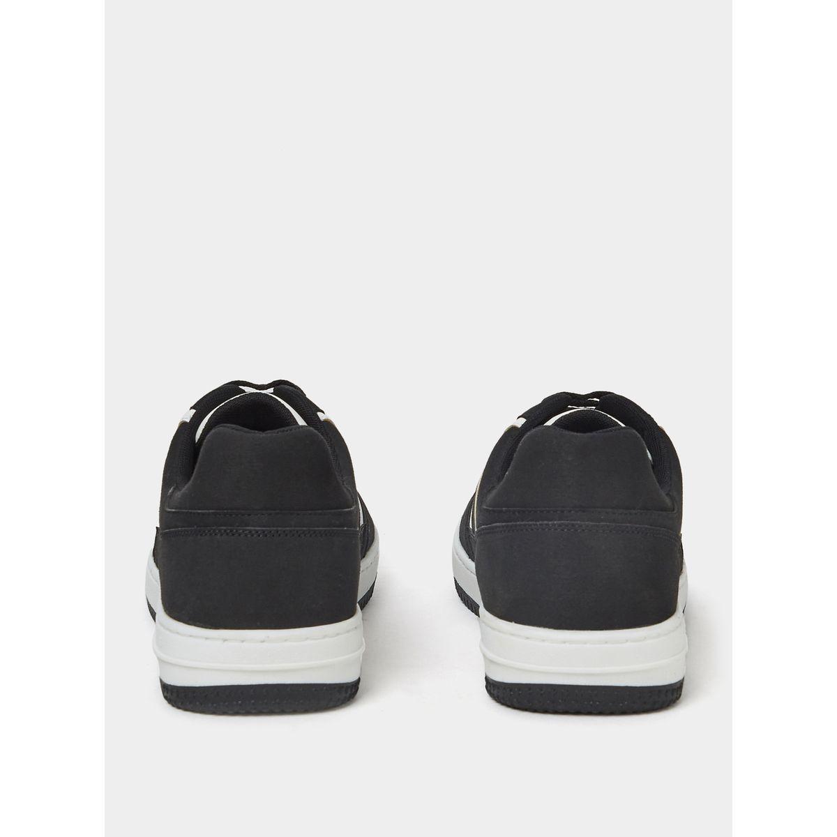 Styli Stripe Detail Low Top Sneakers-men-shoes-sneakers-image-4