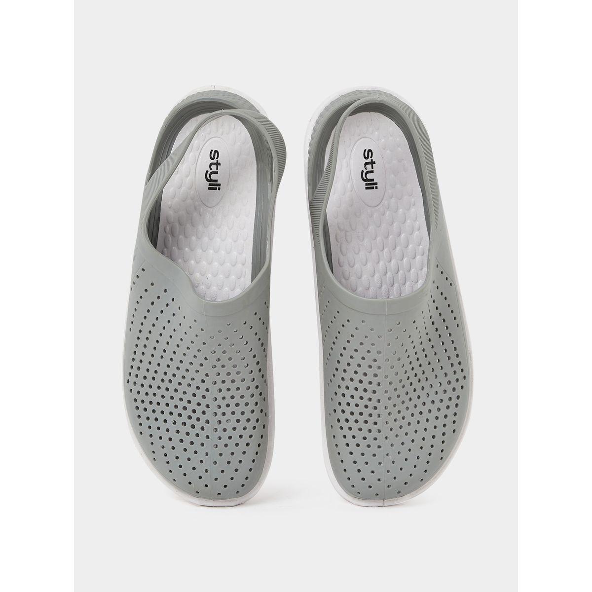 كلوغز بمقدمة مقفولة وسير خلفي-men-shoes-sandals-image-5
