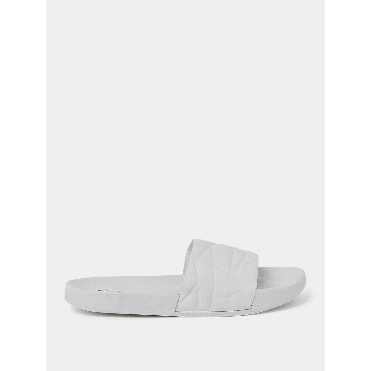 شبشب بتفاصيل بارزة الملمس-men-shoes-flipflopsandslides-image-1