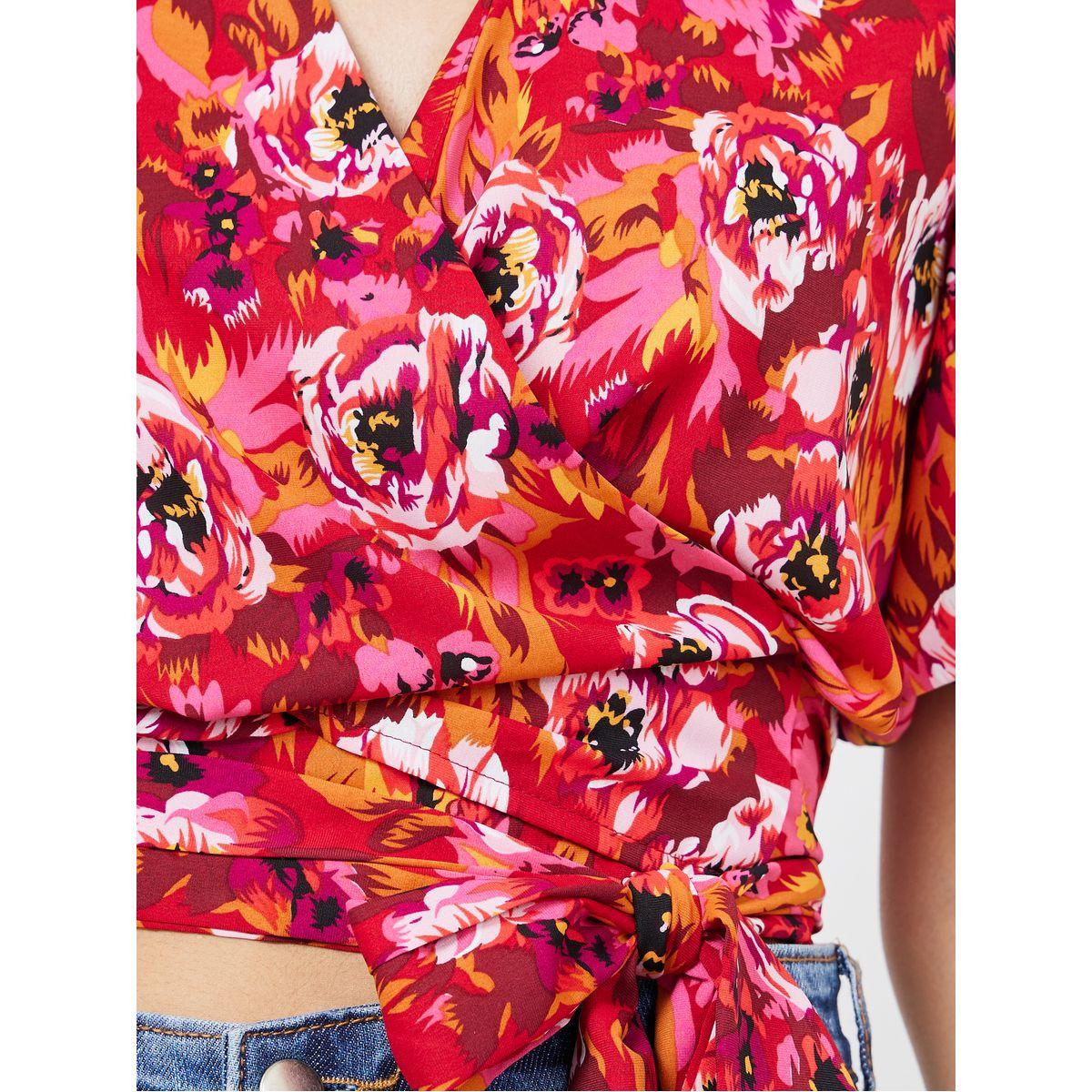 بلوزة قصيرة بنمط لف-women-clothing-shirtsandblouses-blouses-image-3