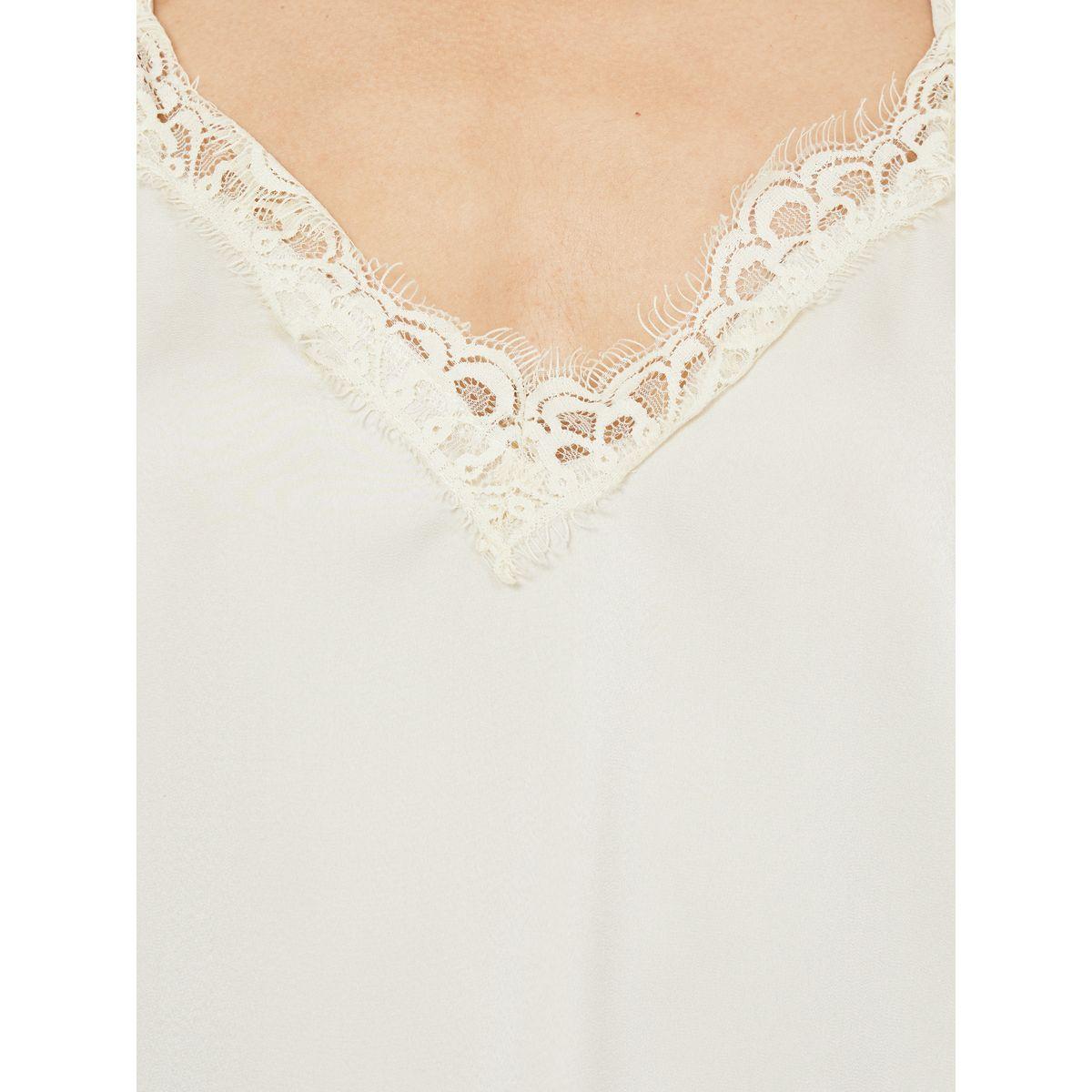 بلوزة كامي بتداخلات دانتيل-women-clothing-tshirts-image-4