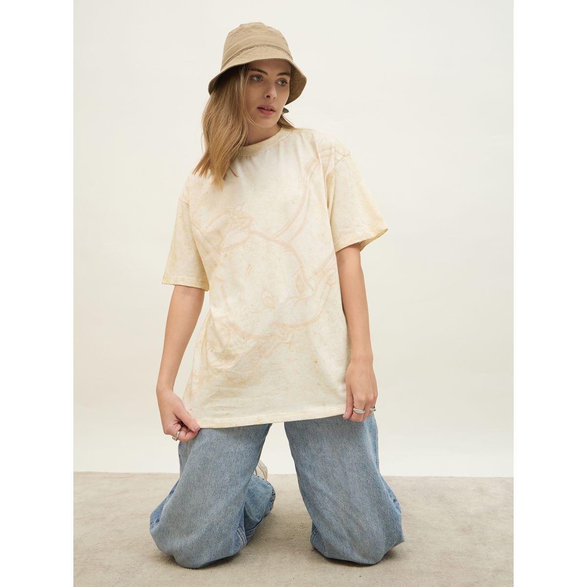 تيشيرت طويل فضفاض بطبعة جرافيك-women-clothing-tshirts-image-6