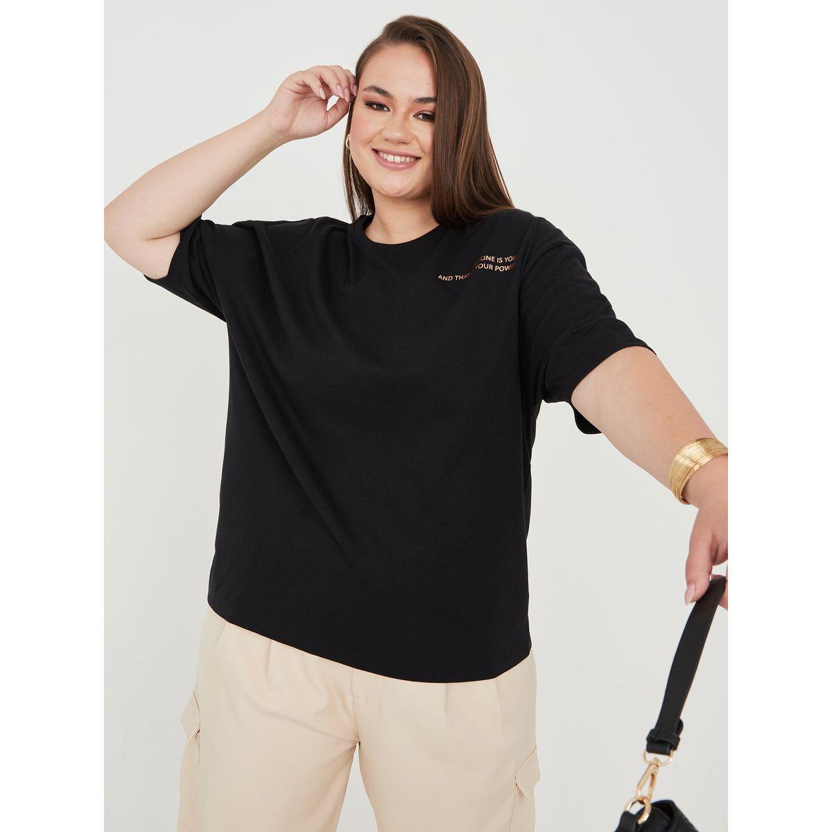 Styli Plus Oversized Foil No One Is You Back Graphic Longline T-Shirt-women-clothing-plussize-tshirts-image-2