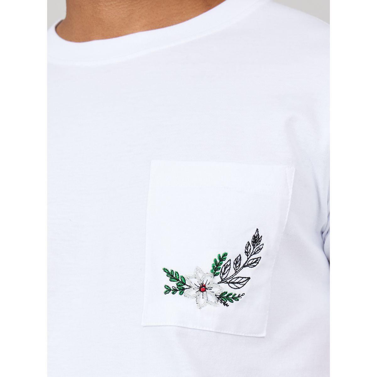 تيشيرت بجيب امامي بتفاصيل مطرزة-men-clothing-tshirtsandpolos-tshirts-image-3