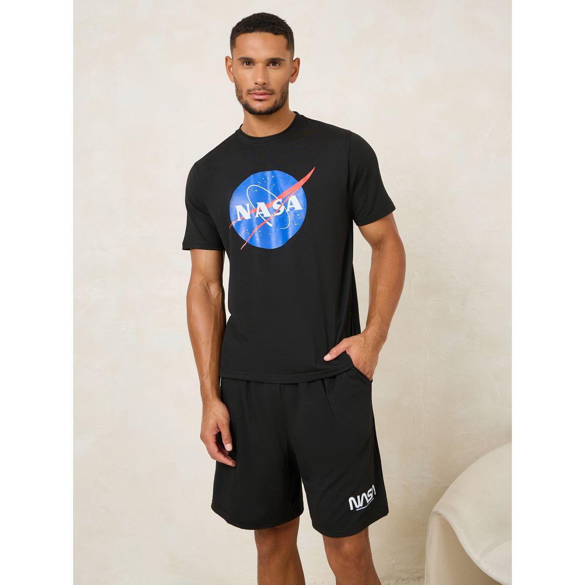 مجموعة من شورت وتيشيرت بطبعة شعار ناسا-men-clothing-nightwear-sets-image-2