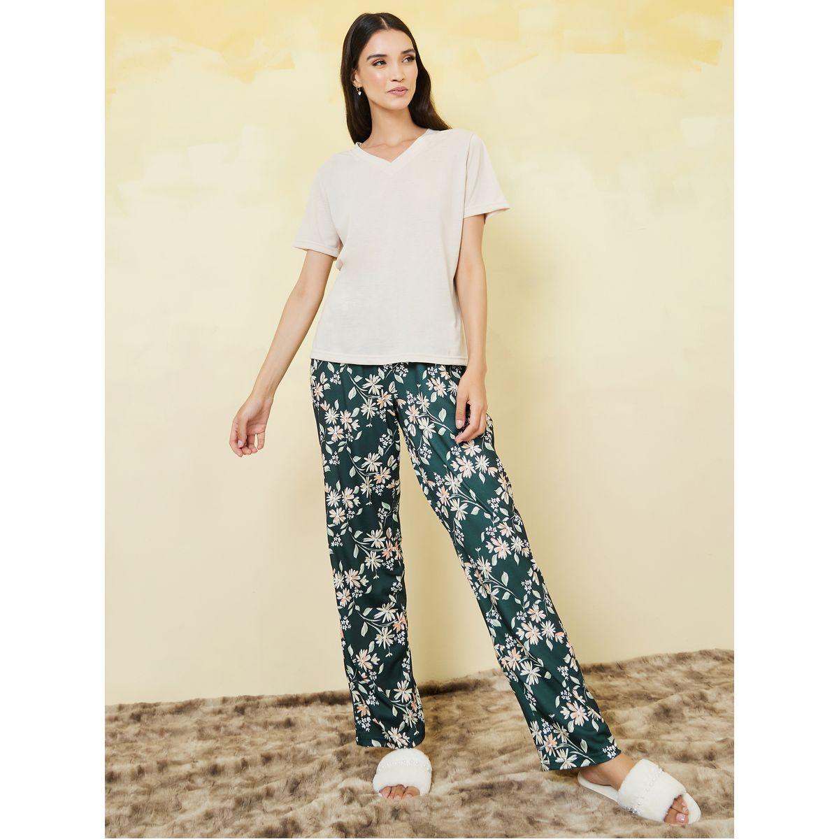 Styli Unwind Solid V Neck T-shirt and Floral Print Pyjama Set-women-clothing-nightwear-pyjamas-longsets-image-2