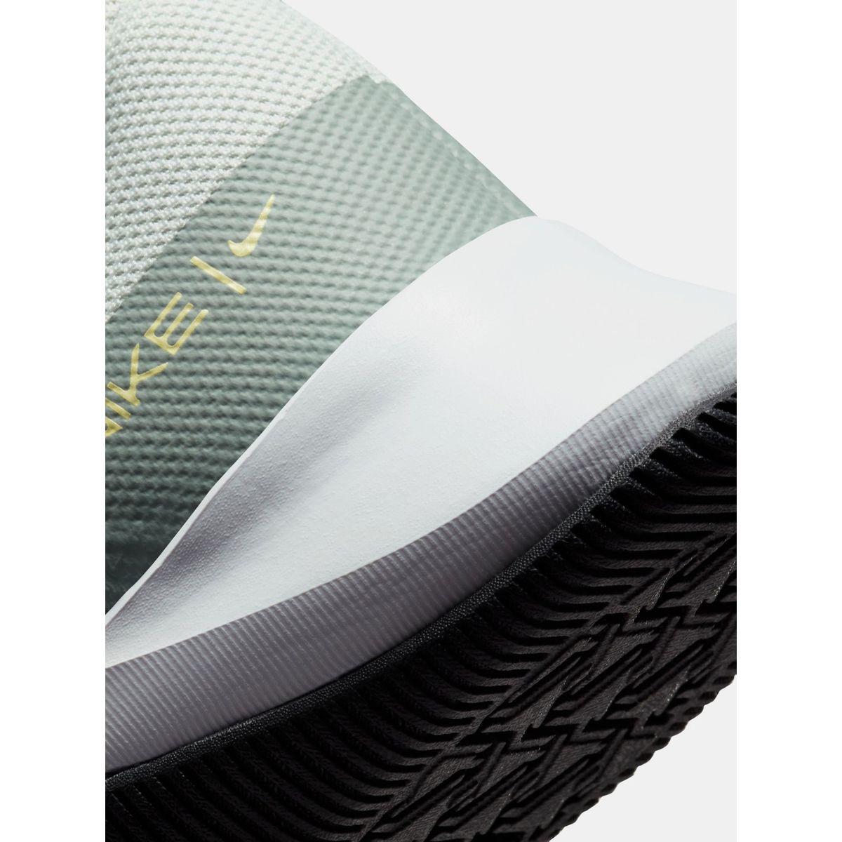 Nike MC Trainer 2 Shoes-women-shoes-sneakers-image-7