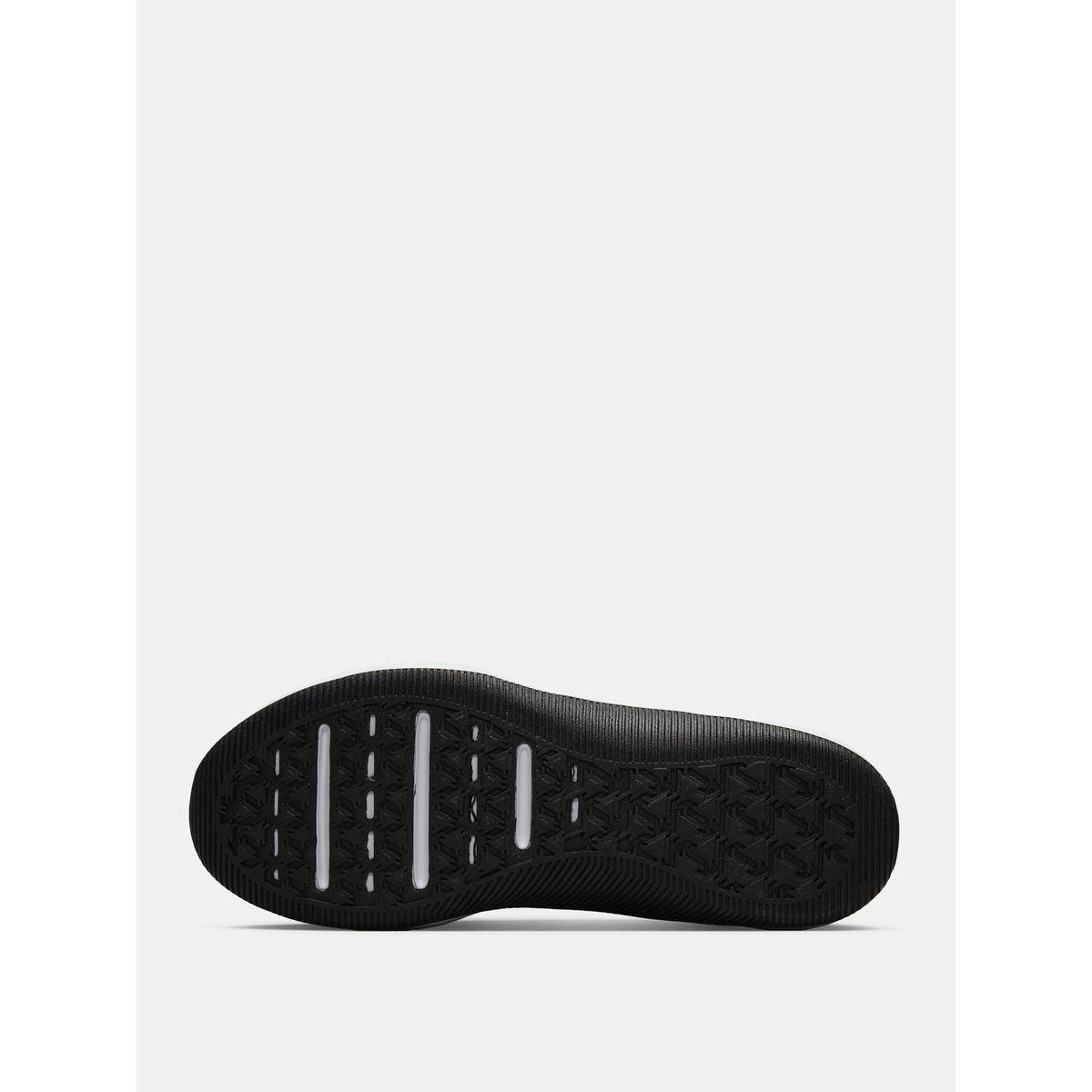 Nike MC Trainer 2 Shoes-women-shoes-sneakers-image-8