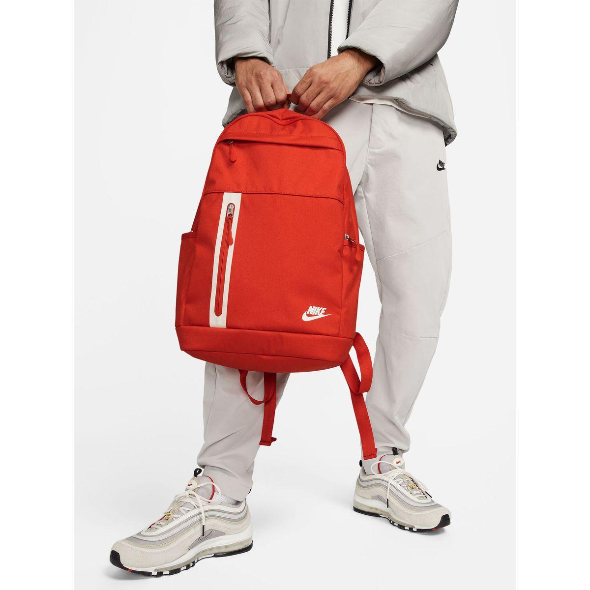 Nike elemental 2024 backpack red