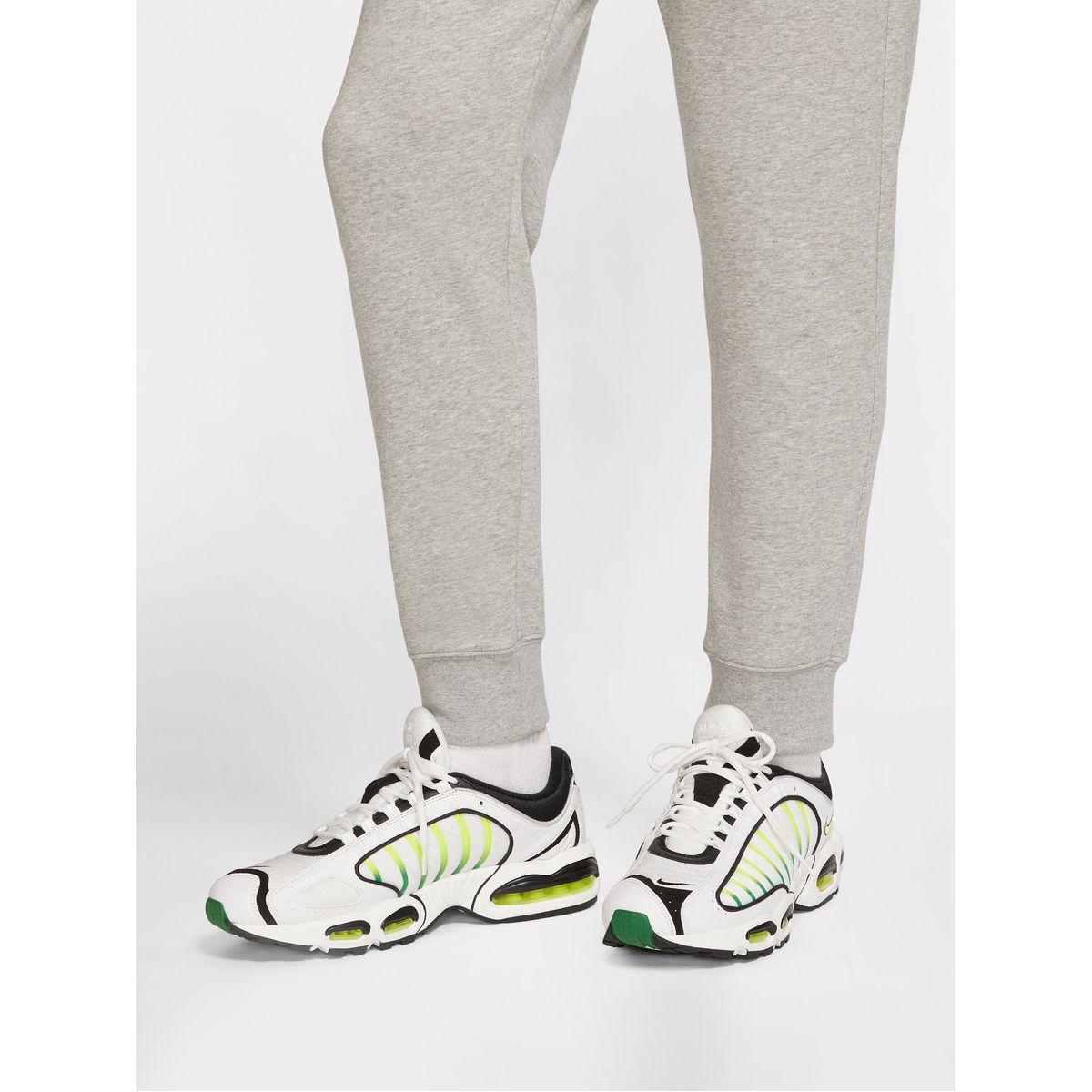 Nike Sportswear Club Jogger-men-clothing-bottoms-joggers-image-5