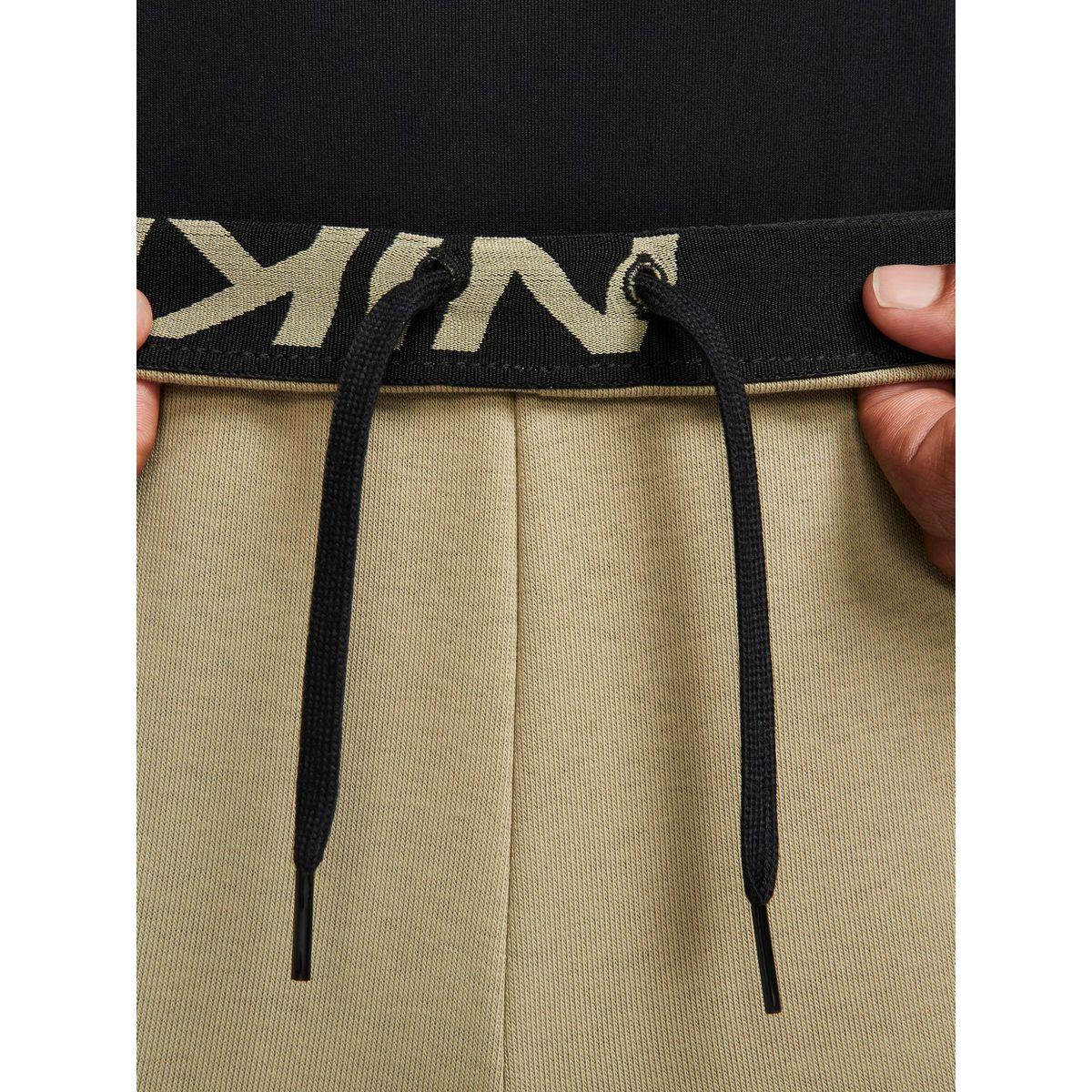 Nike Dri-FIT Tapered Training Pants-men-clothing-bottoms-joggers-image-4