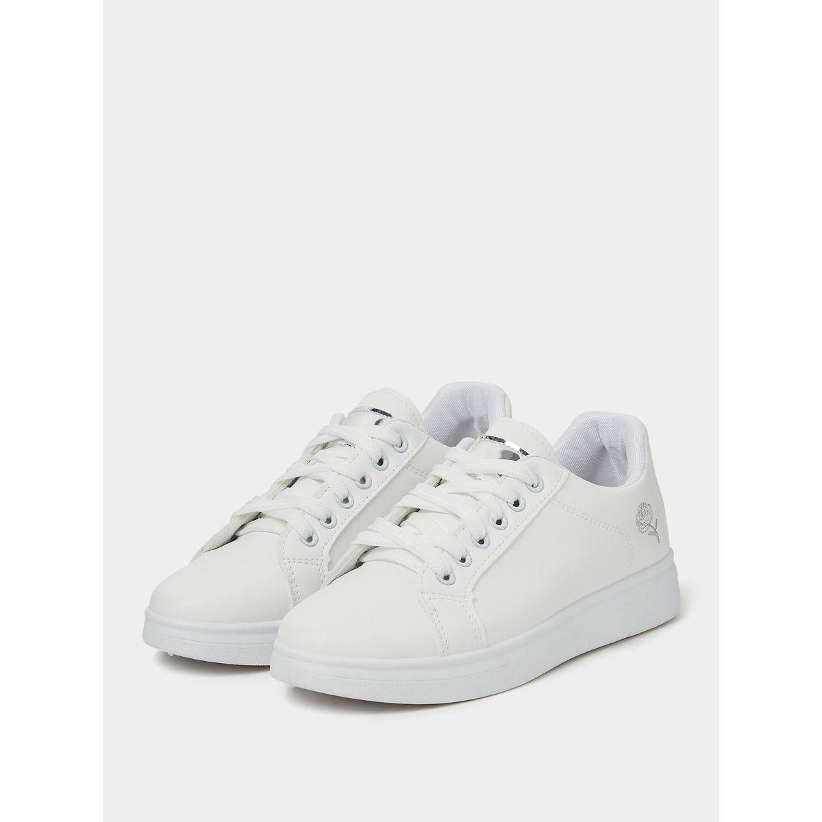 حذاء سنيكرز برباط غلق-women-shoes-sneakers-image-3