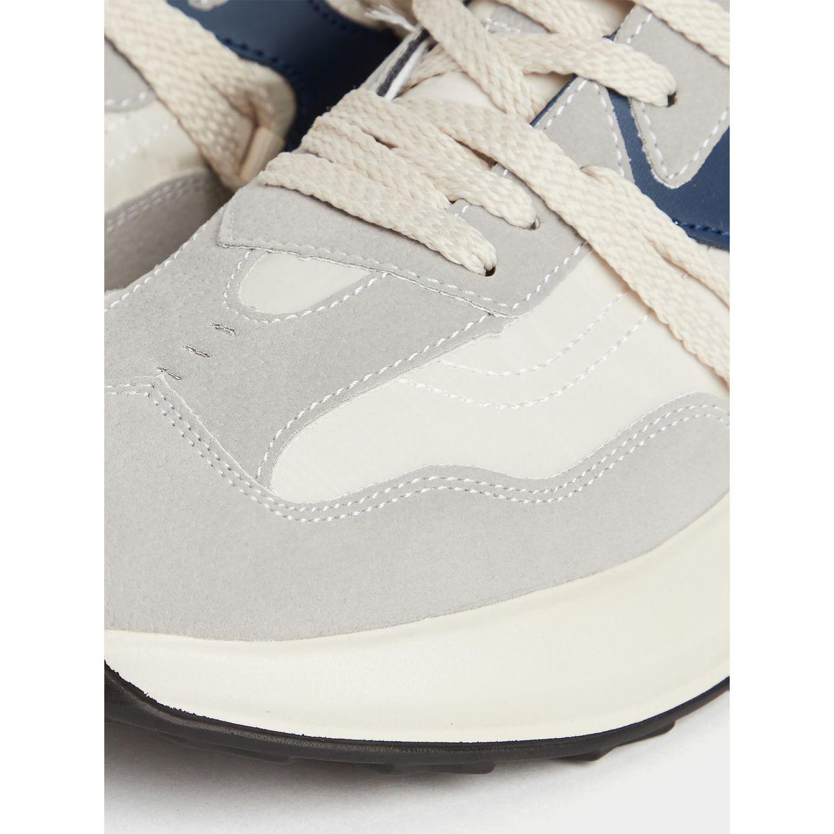 حذاء سنيكرز برباط غلق-men-shoes-sneakers-image-3