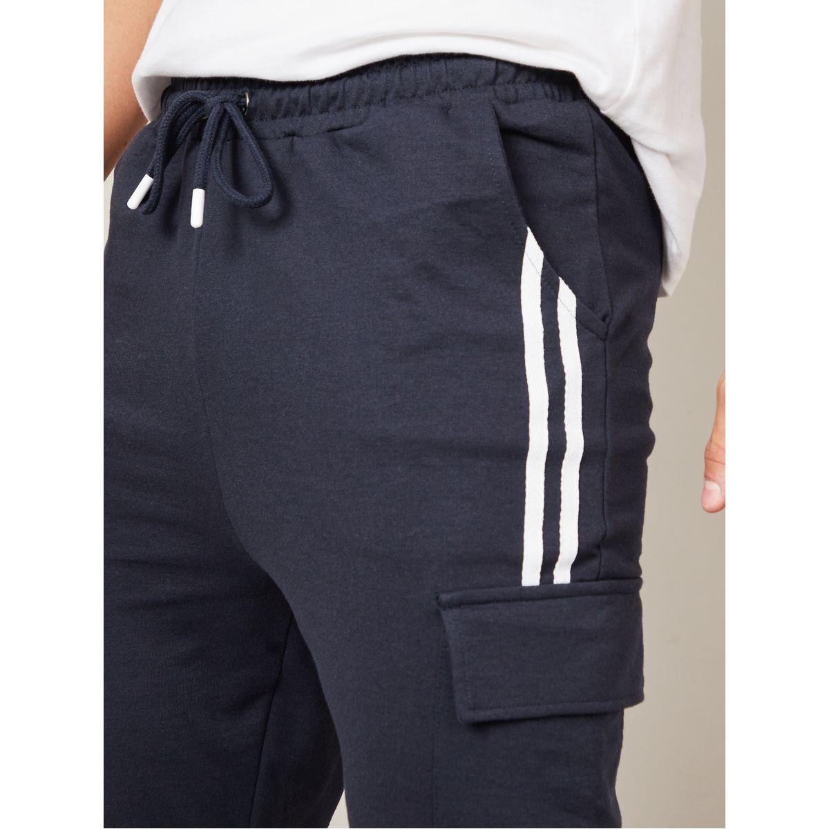 جوغر كارجو مزين بشريط جانبي-men-clothing-bottoms-joggers-image-3