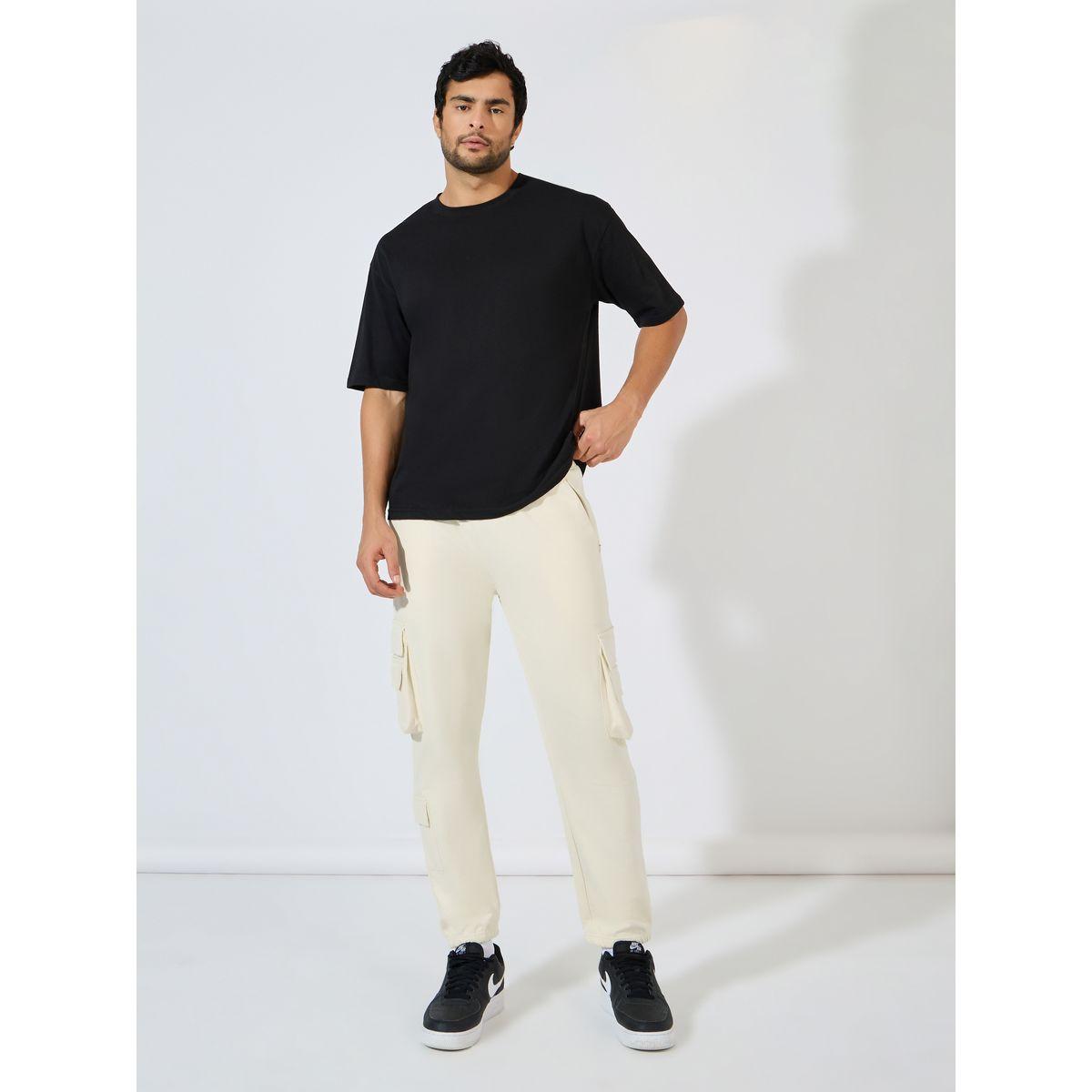 جوغر سادة بنمط كارجو وجيوب بسحَّاب غلق-men-clothing-bottoms-joggers-image-2
