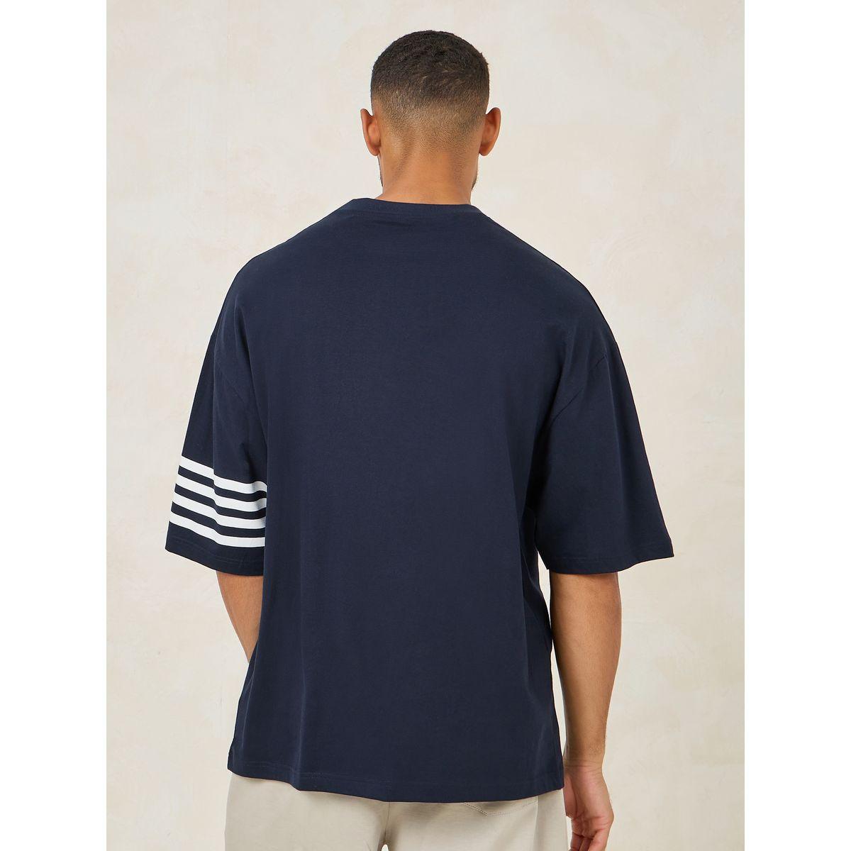 تيشيرت جيرسيه باكمام مخططة وقصة بوكسي-men-clothing-tshirtsandpolos-tshirts-image-4