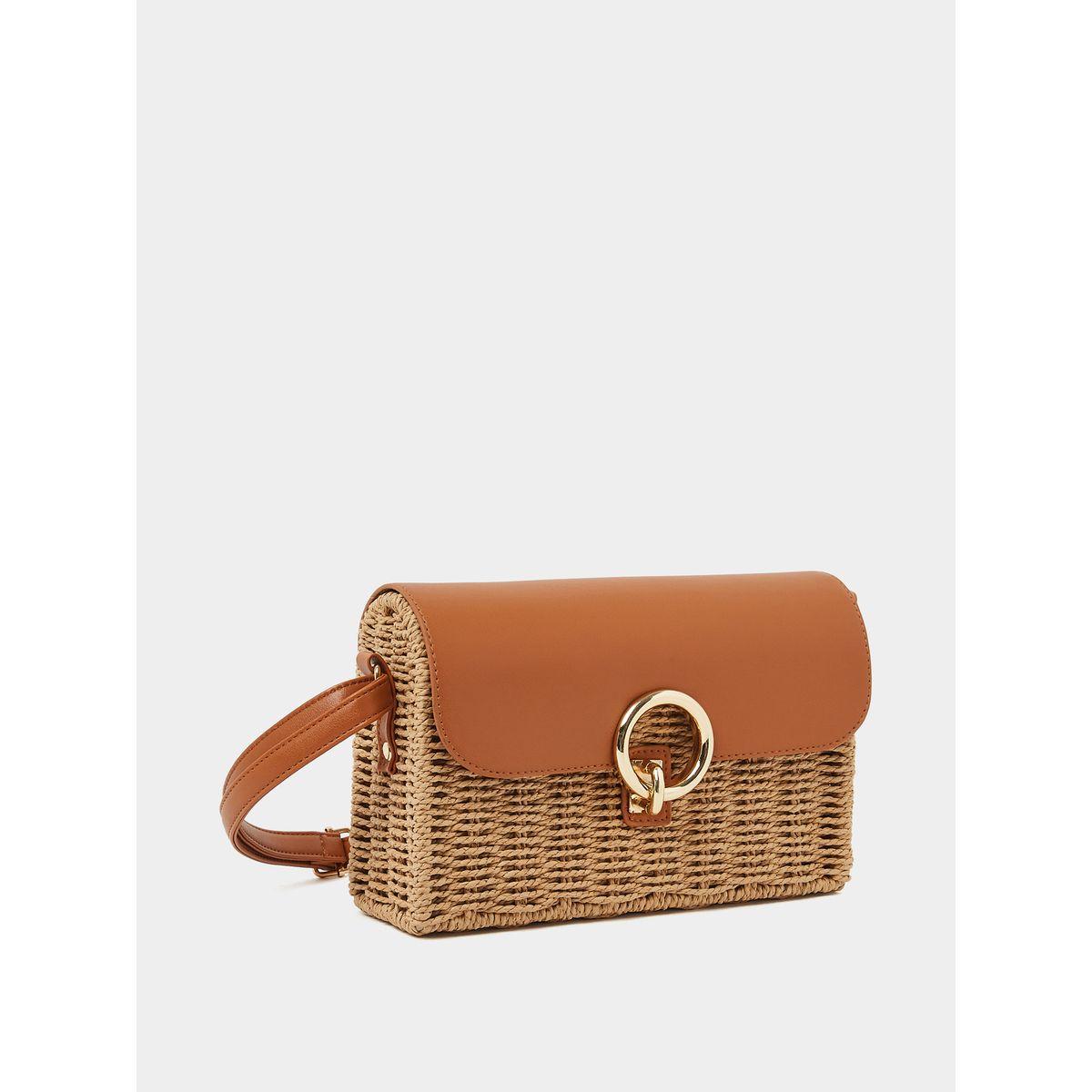 شنطة بطية اغلاق وحلية بشكل حلقة-women-bagsandwallets-handbags-image-4