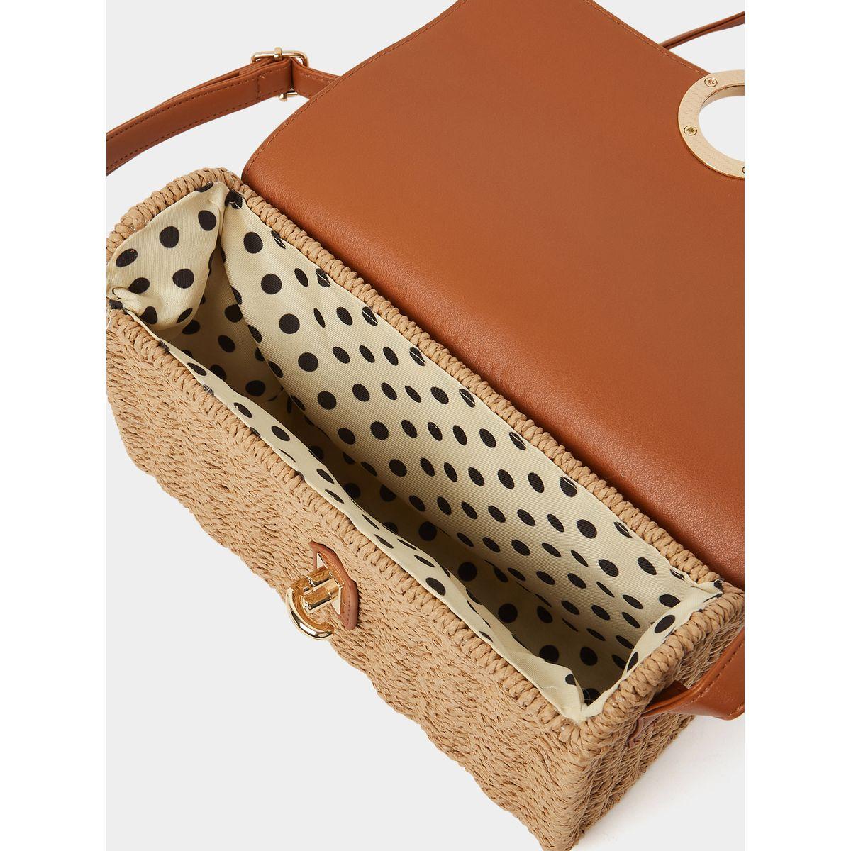 شنطة بطية اغلاق وحلية بشكل حلقة-women-bagsandwallets-handbags-image-1
