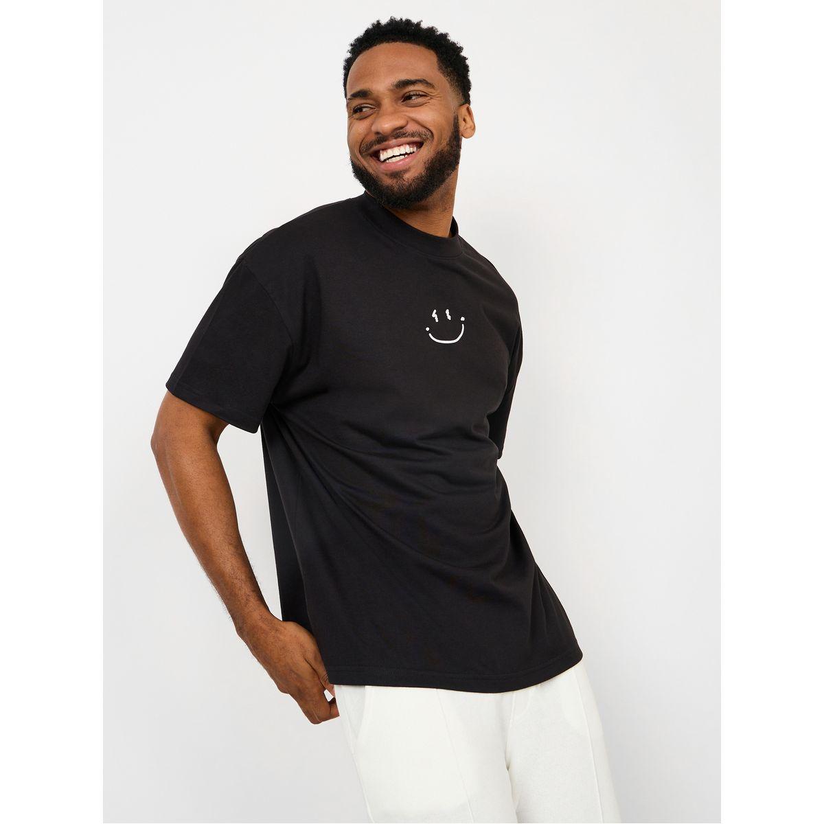 تيشيرت واسع مطبع بطبعة سمايلي-men-clothing-tshirtsandpolos-tshirts-image-1