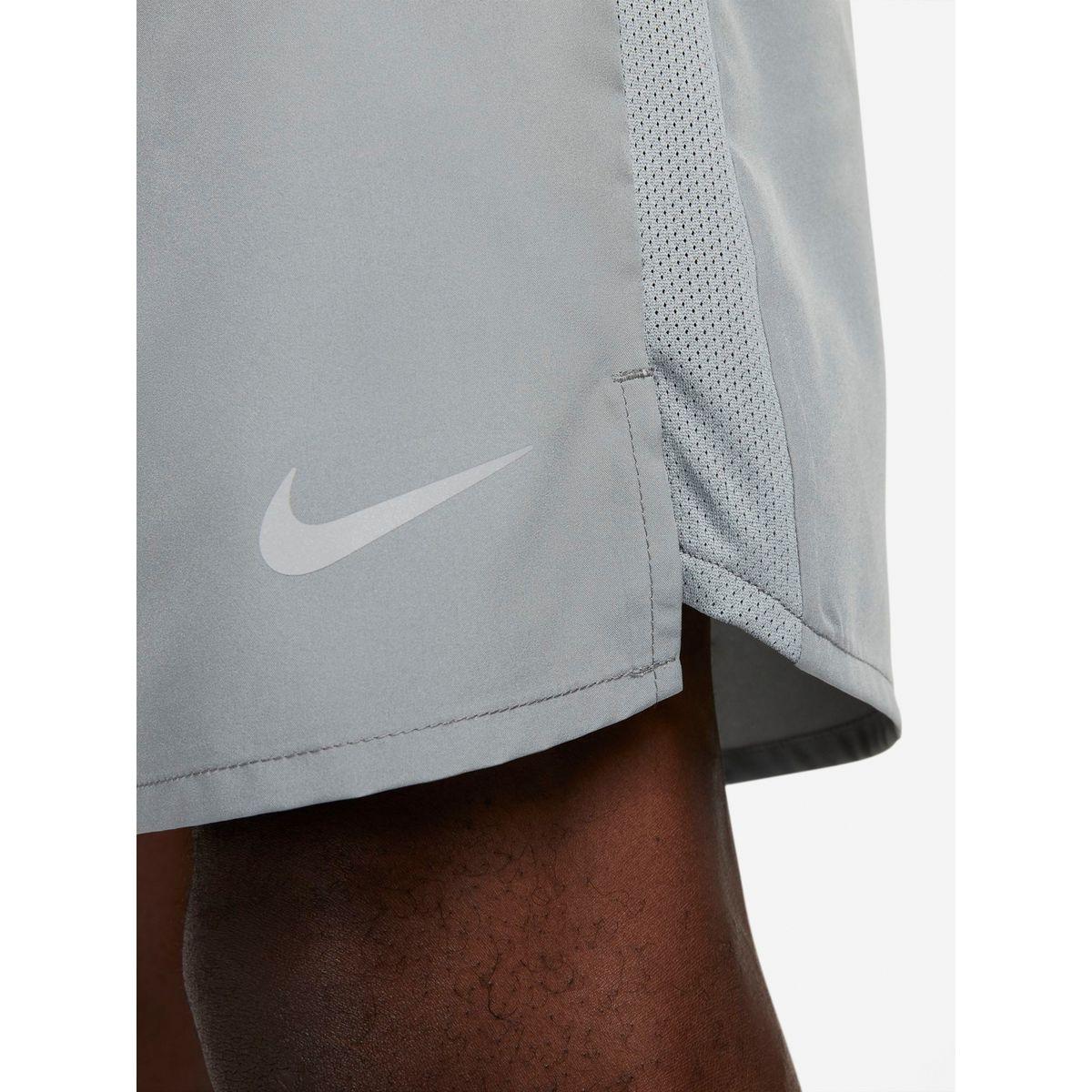 Nike Dri-FIT Challenger 9" Unlined Versatile Shorts-men-clothing-bottoms-shorts-image-3