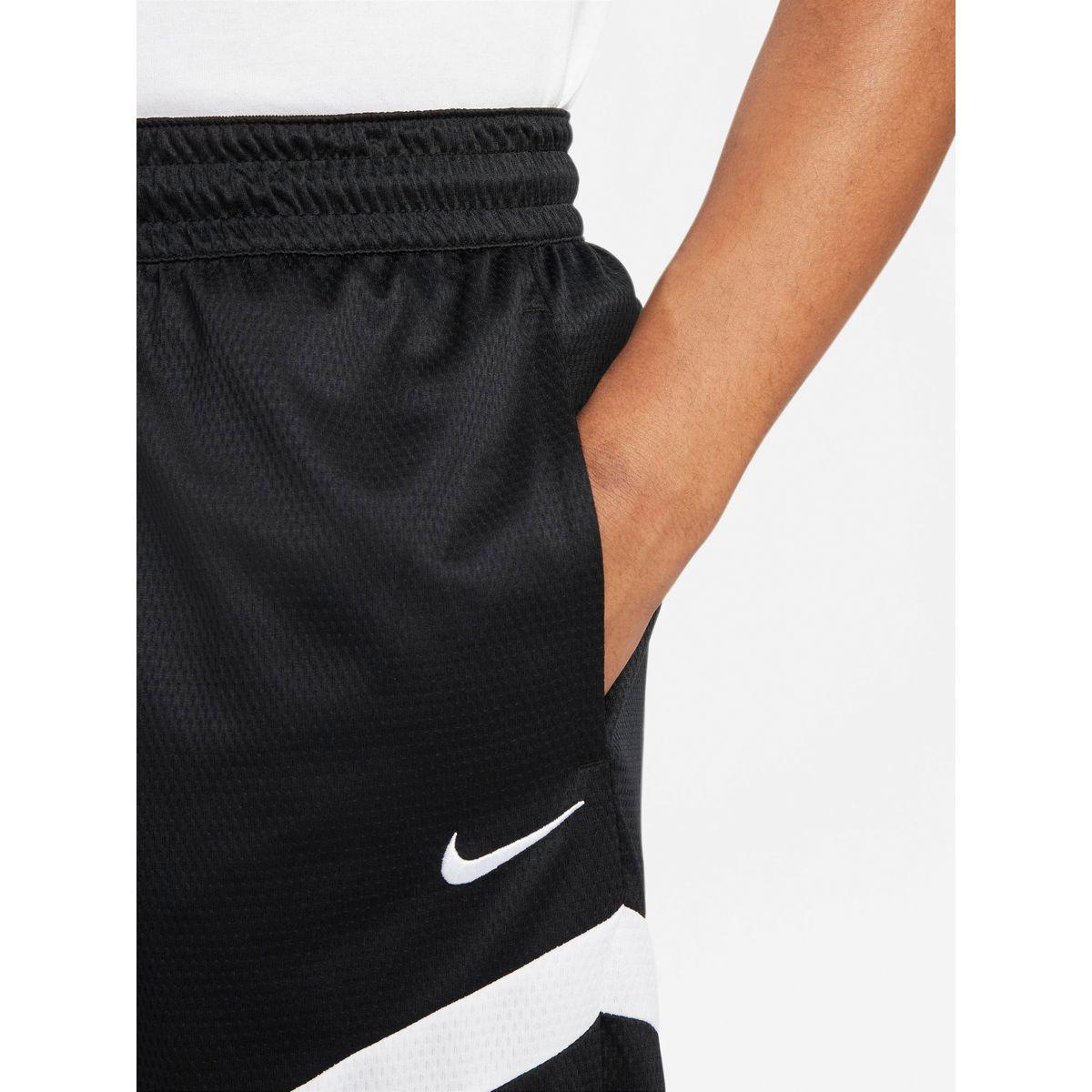 شورت رياضي بتقنية دراي فت-men-clothing-bottoms-shorts-image-2