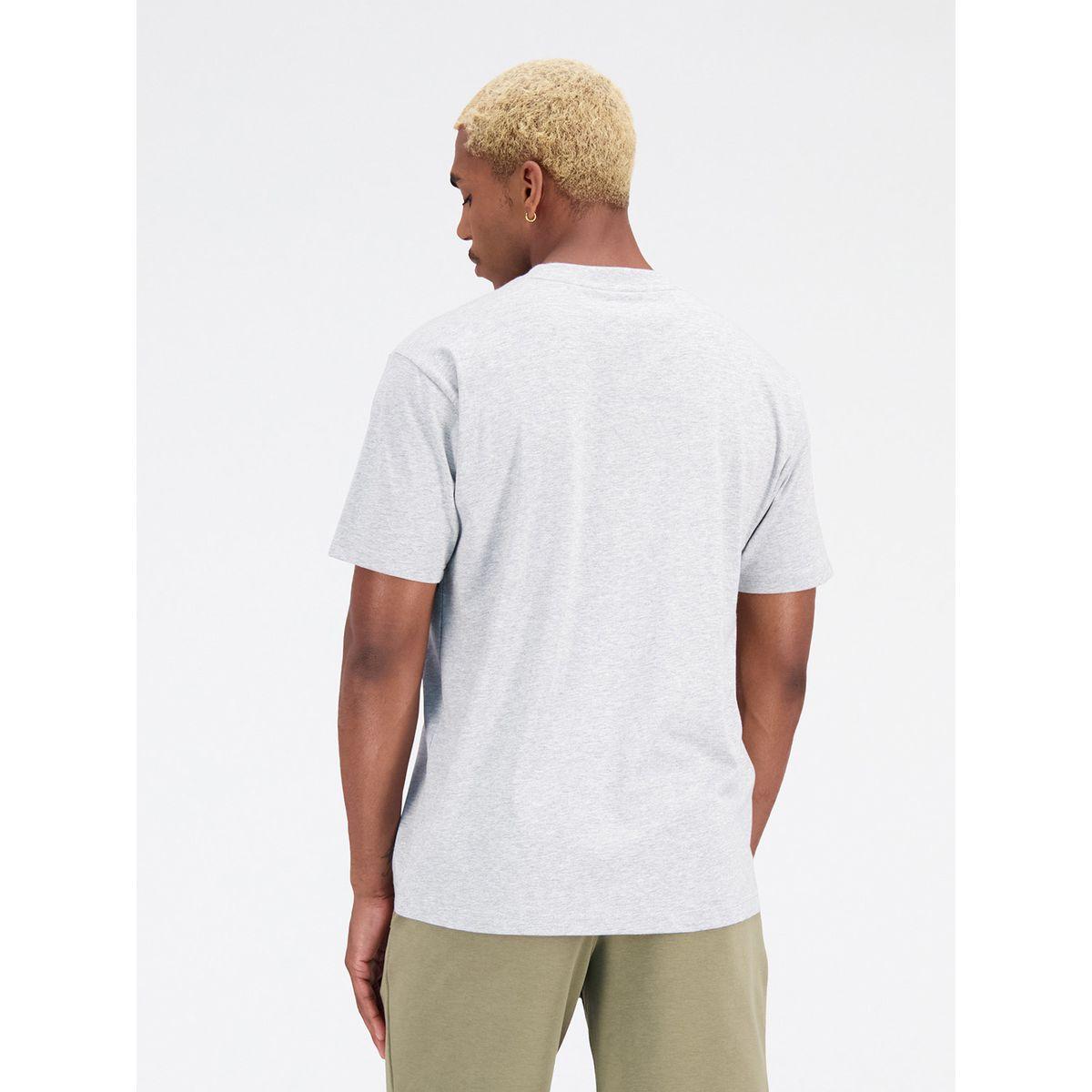 New Balance Essentials Logo Print T-shirt-men-clothing-sportswearandactivewear-tshirtsandpolos-image-4